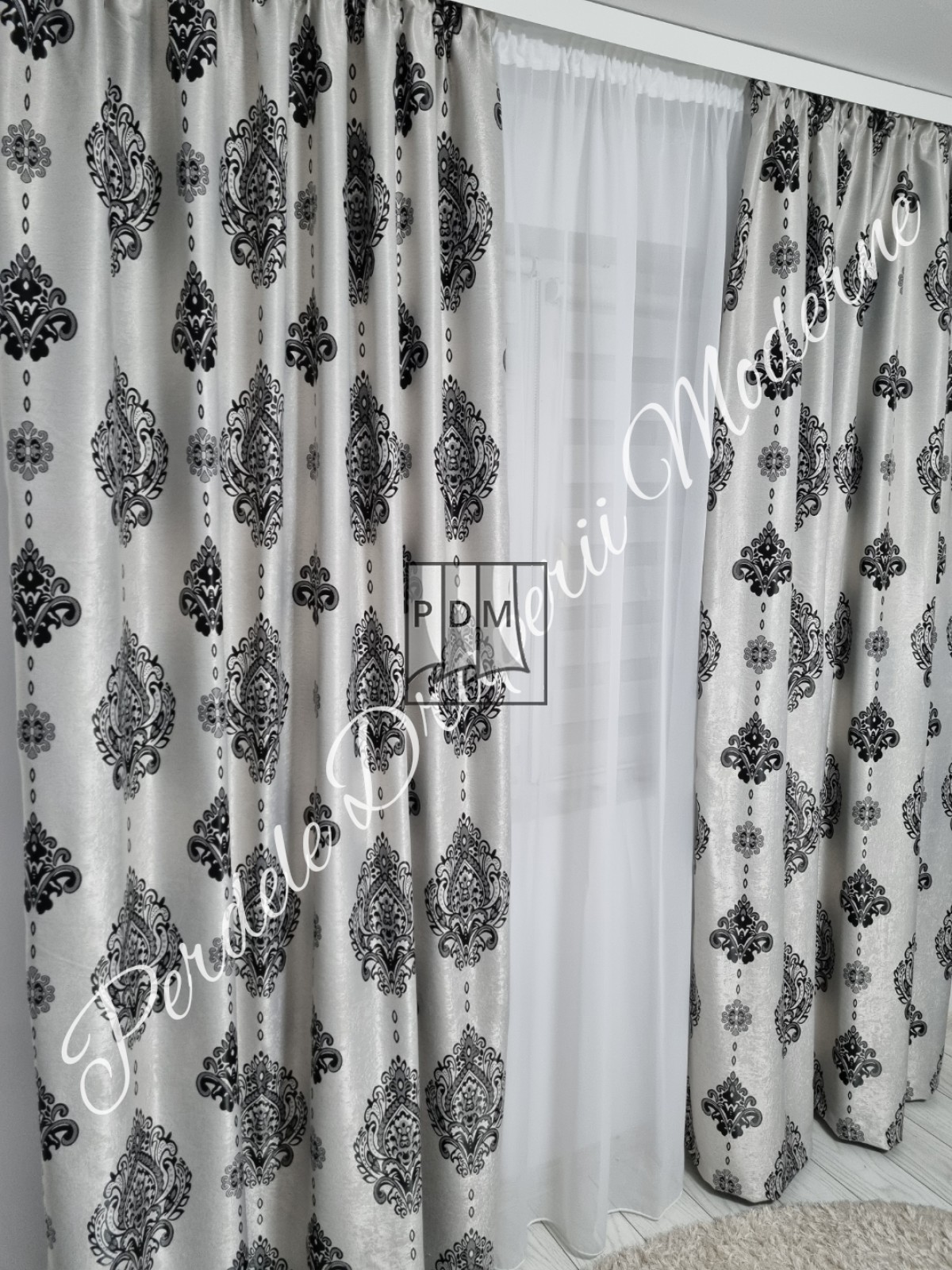Draperie Blackout,gri/negru,model baroc imagine 2