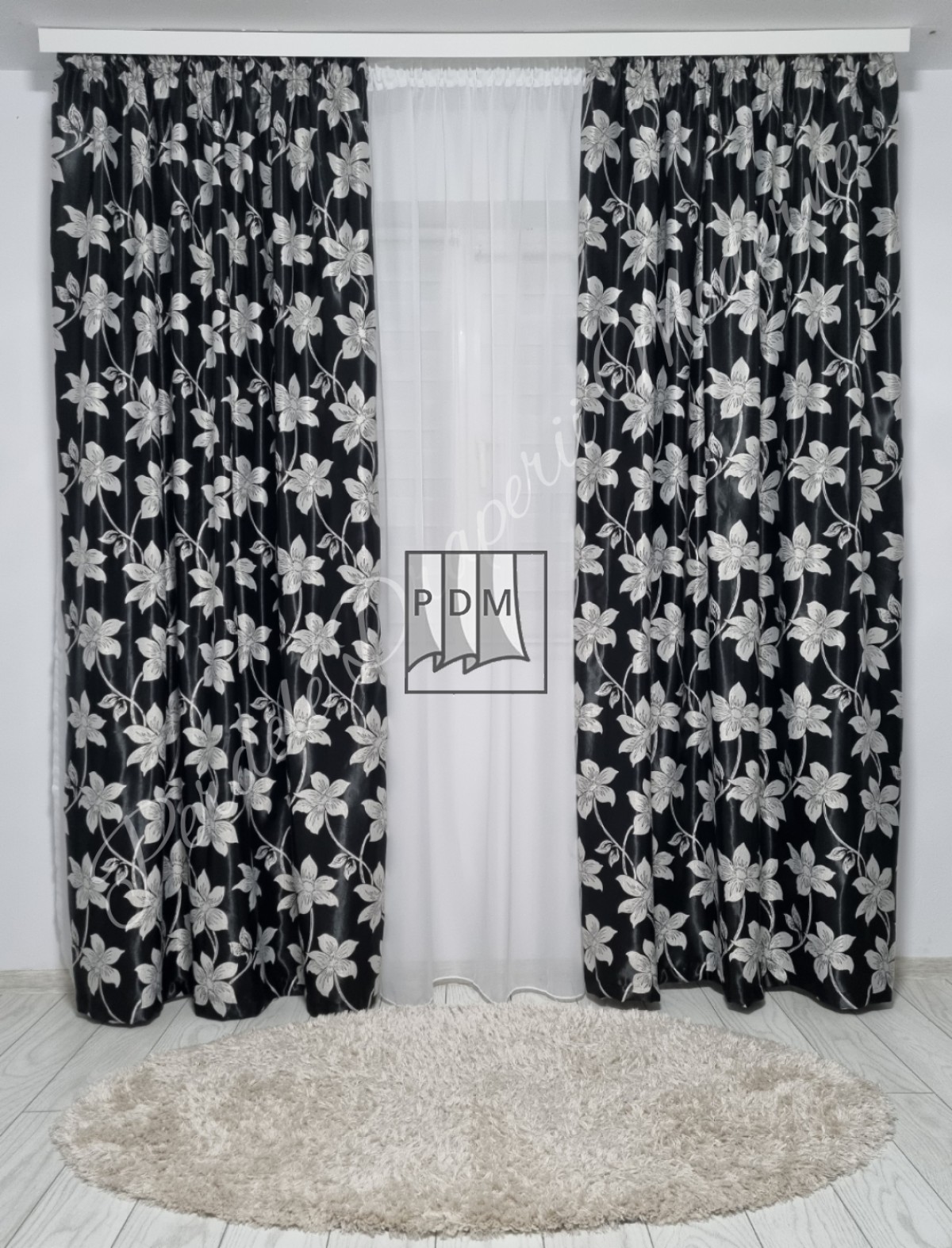 Draperie Blackout,negru/gri,flori imagine 1