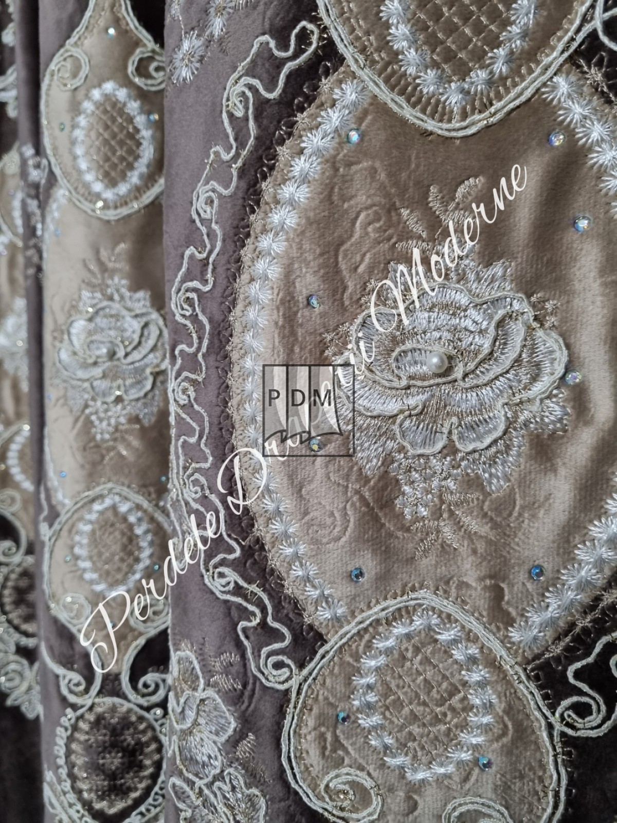 Draperie catifea/broderie, gama lux,maro wenge imagine 3