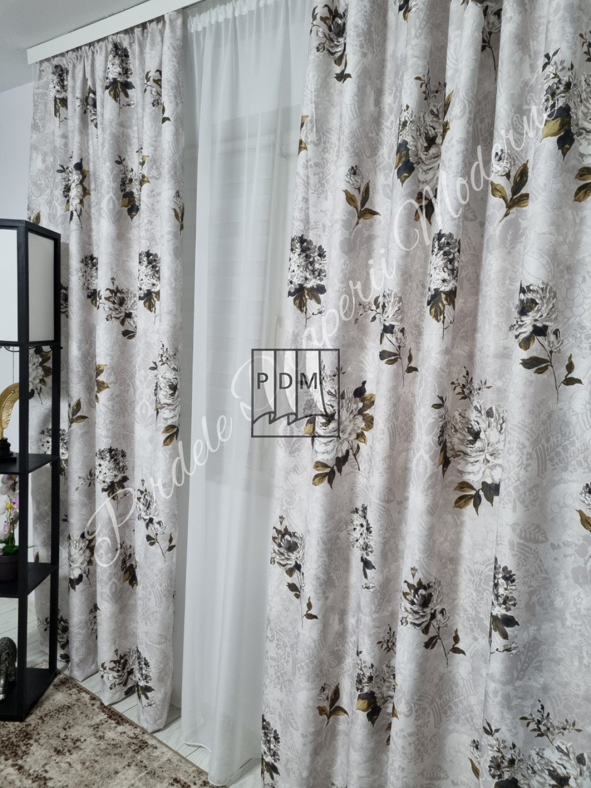 Draperie saten,trandafiri gri imagine 3