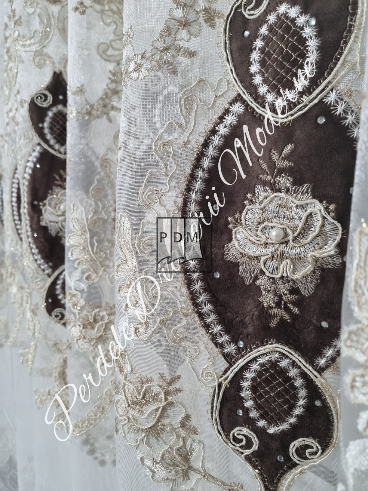 Perdea gama lux,tulle/catifea/perle,maro wenge imagine 3