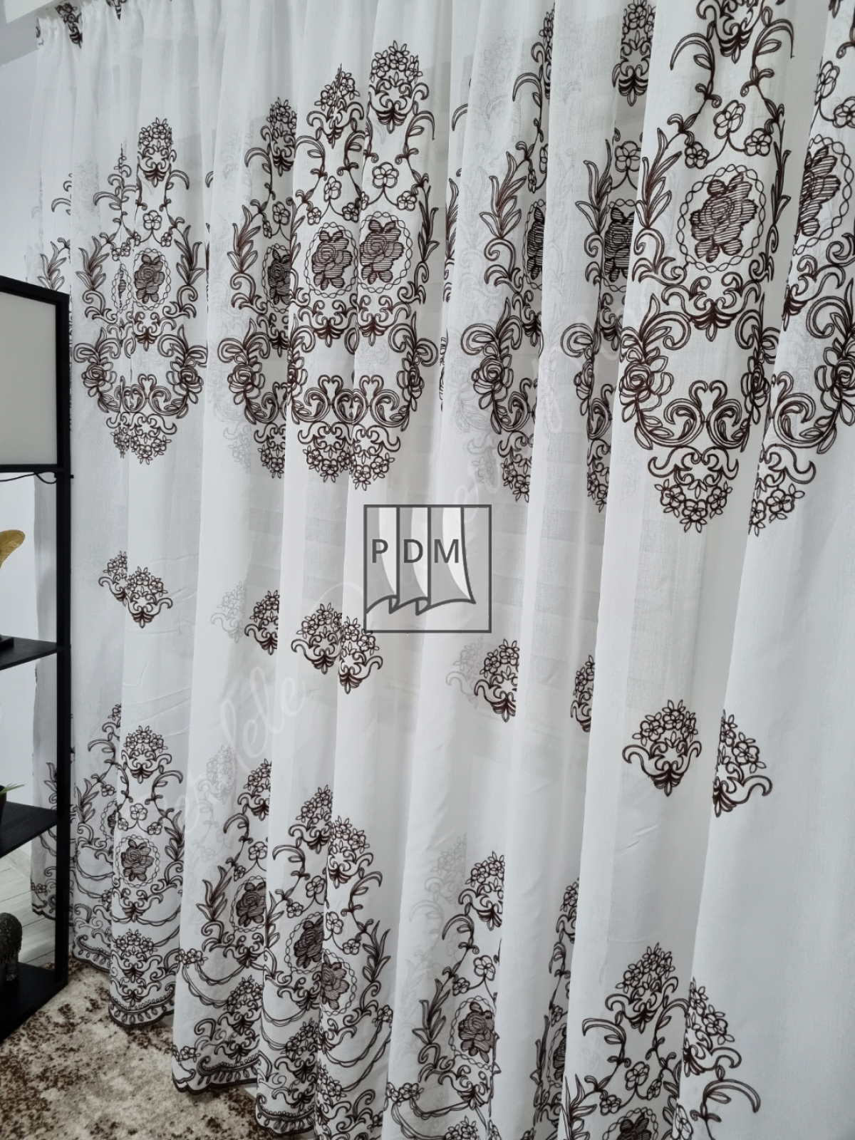 Perdea in,baroc trandafiri,maro imagine 3