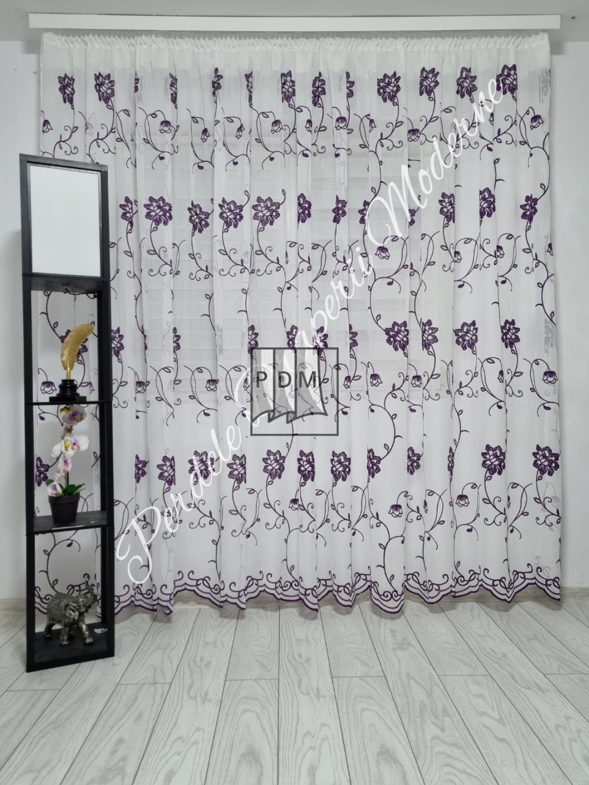 Perdea in brodat,ivoire,gladiole mov imagine 1