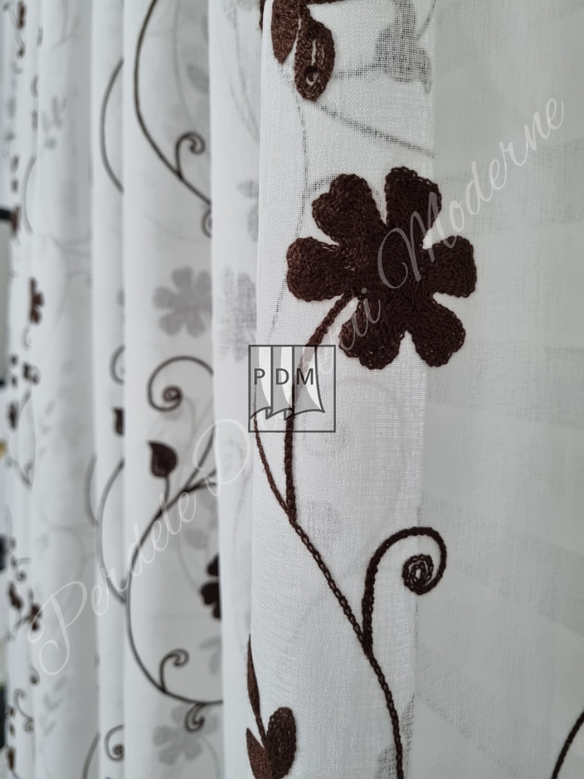 Perdea in,floricele maro imagine 3