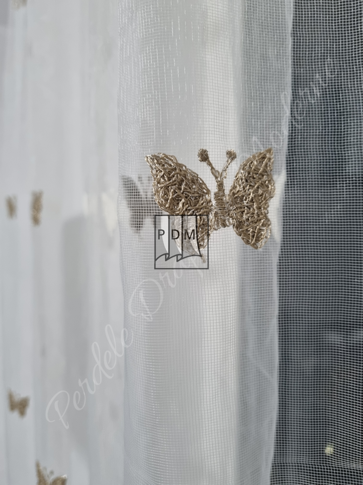 Perdea tulle,fluturi crem/auriu imagine 3