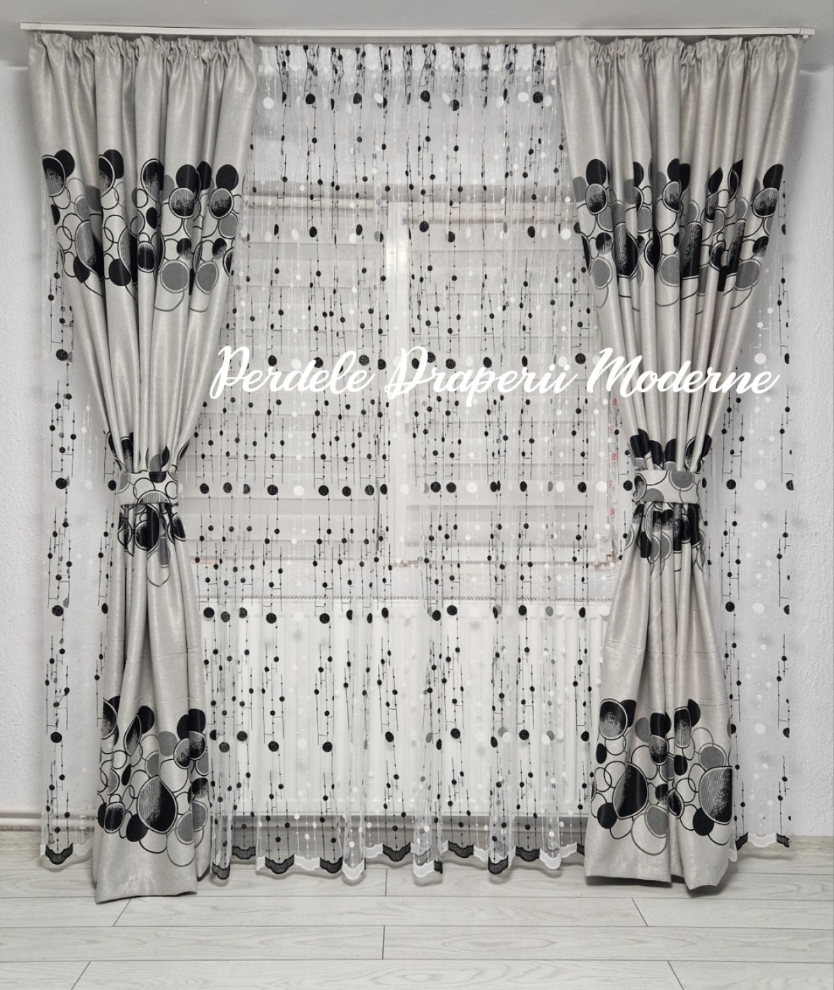Set bulinute mici, negru imagine 1
