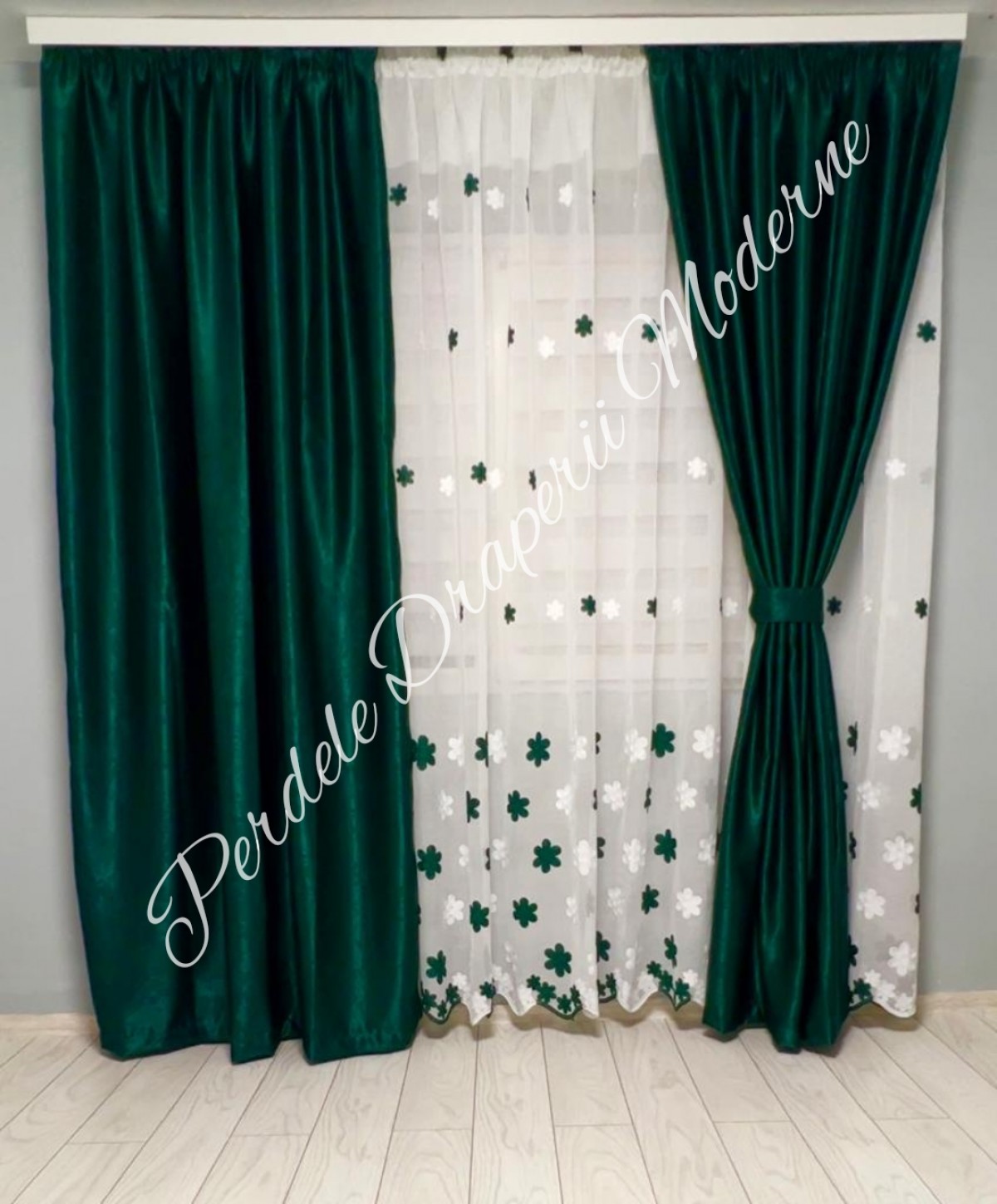Set floricele,alb/,verde imagine 2