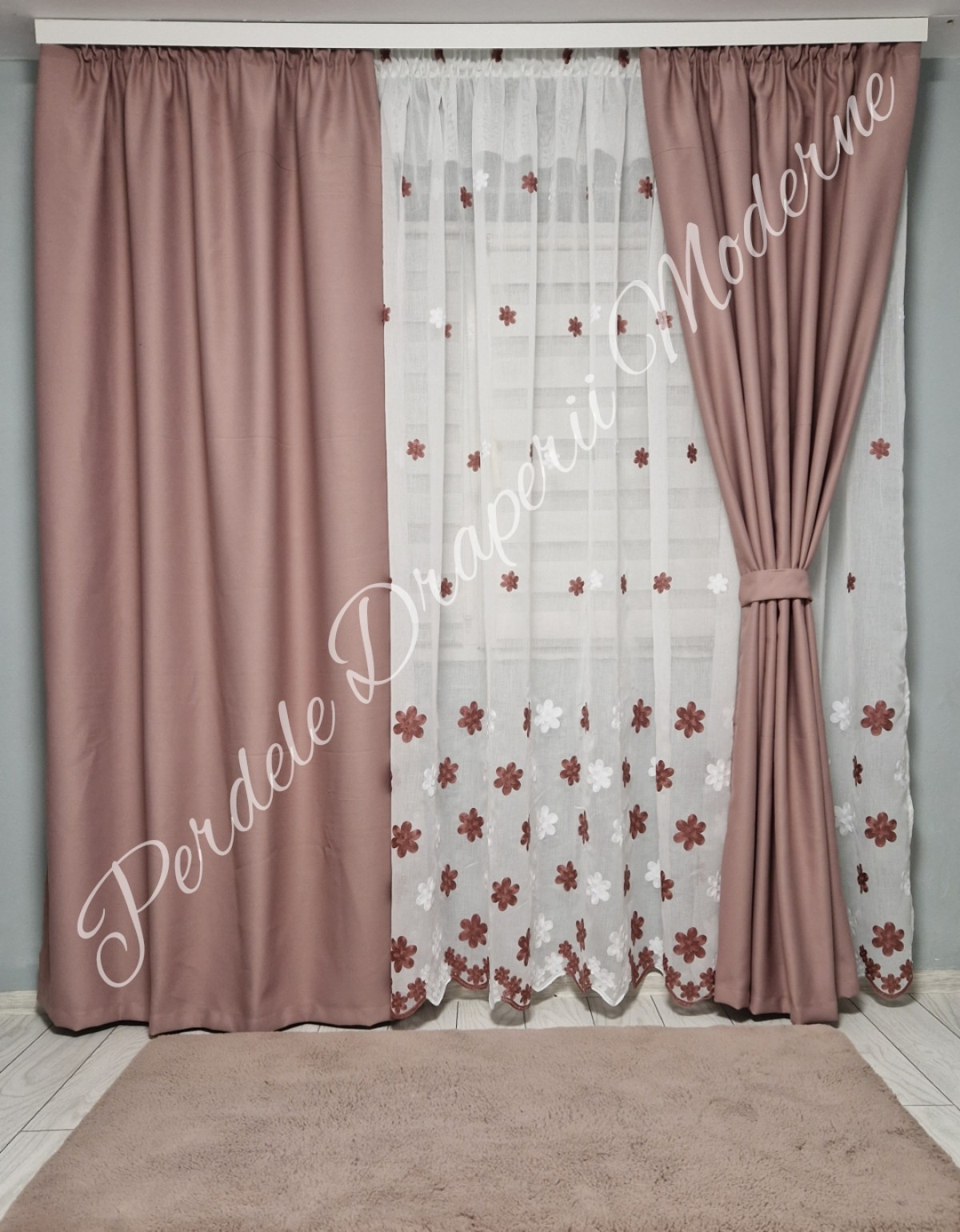 Set floricele roz pudra imagine 2