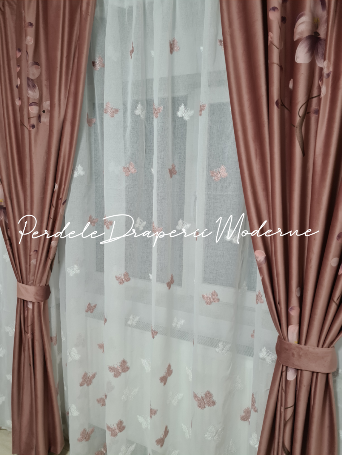 Set fluturi roz imagine 2