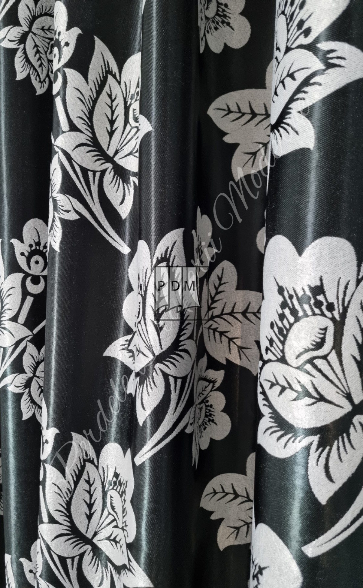 Draperie Blackout, negru/trandafiri gri imagine 4