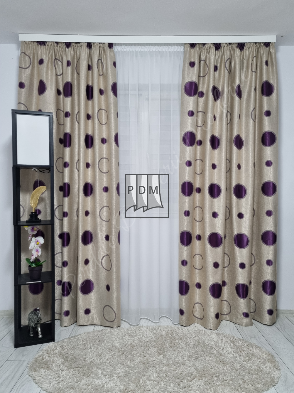 poze Draperie Blackout,buline mov