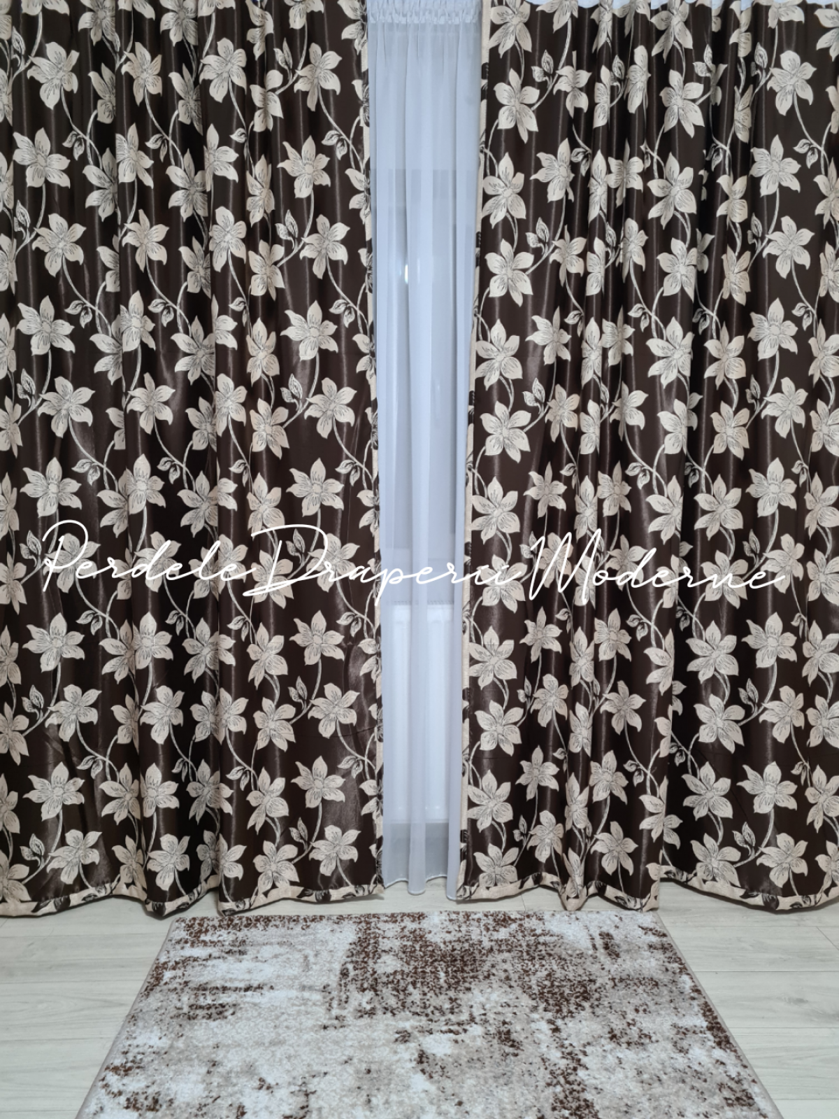 poze Draperie Blackout crem,flori mari