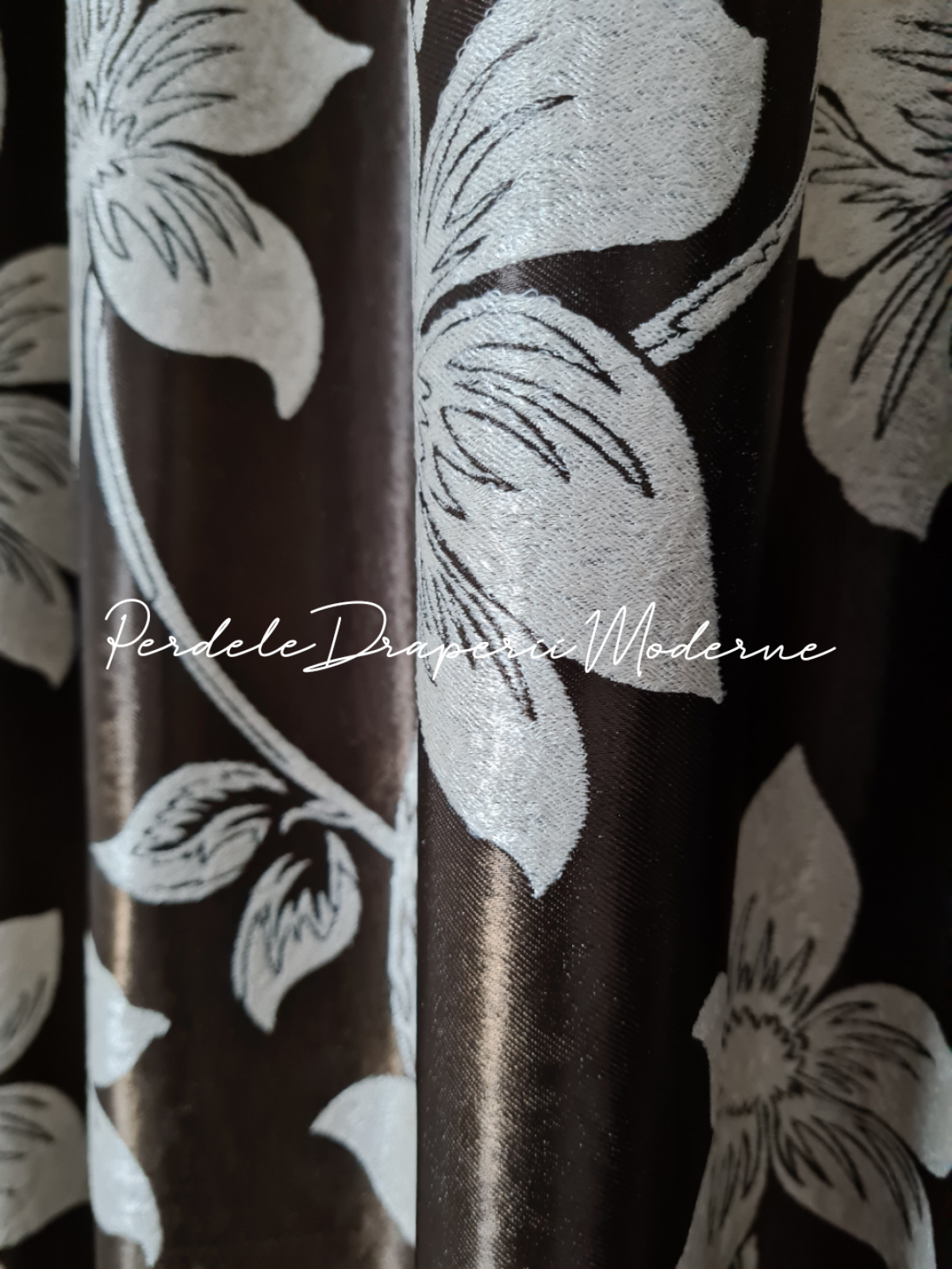 Draperie Blackout crem,flori mari imagine 4