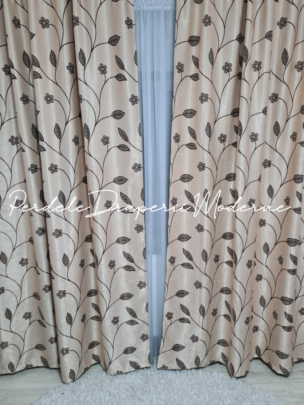 poze Draperie Blackout,crem/maro.floricele 1