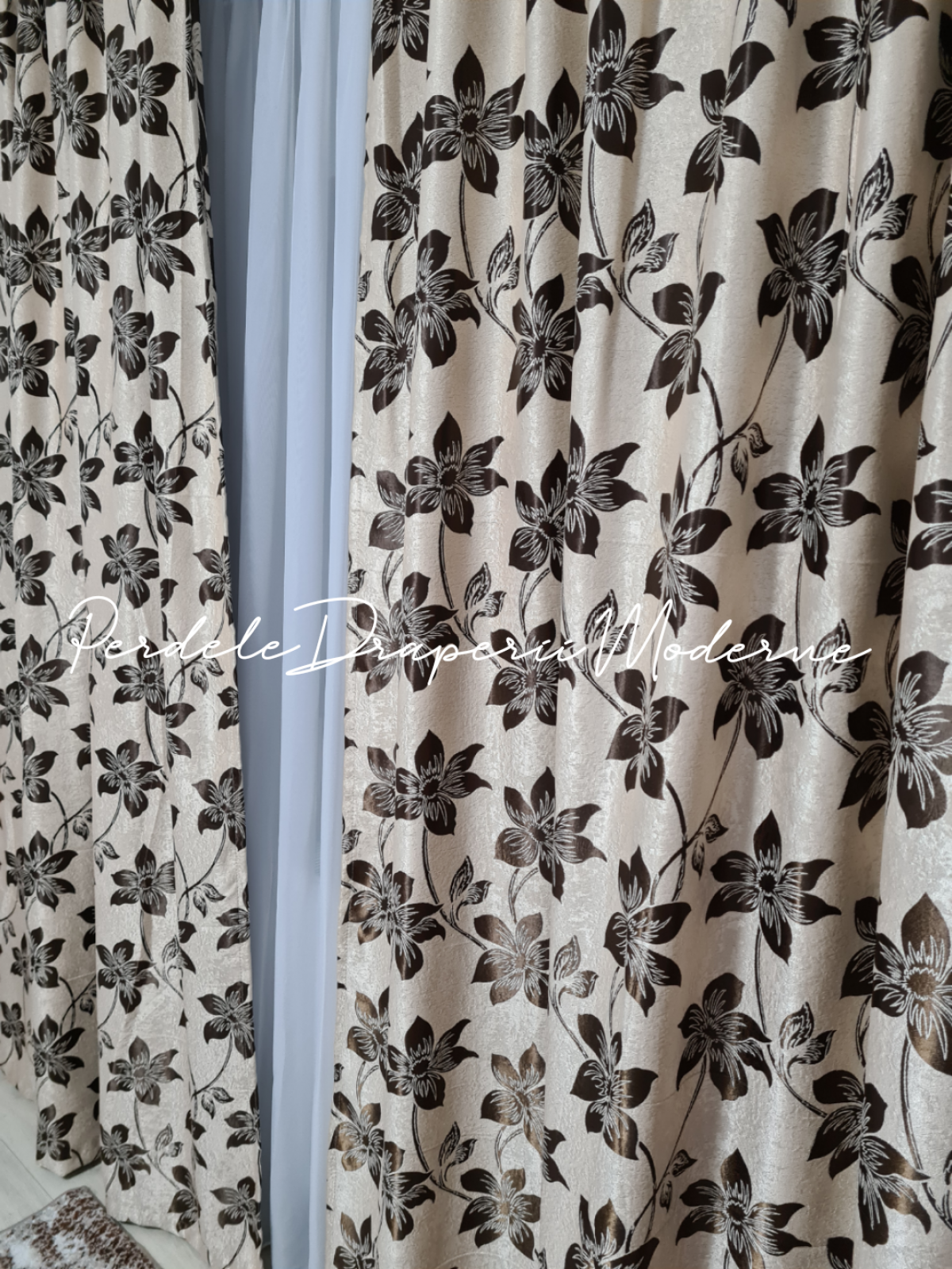 Draperie Blackout,flori mari,maro imagine 3     