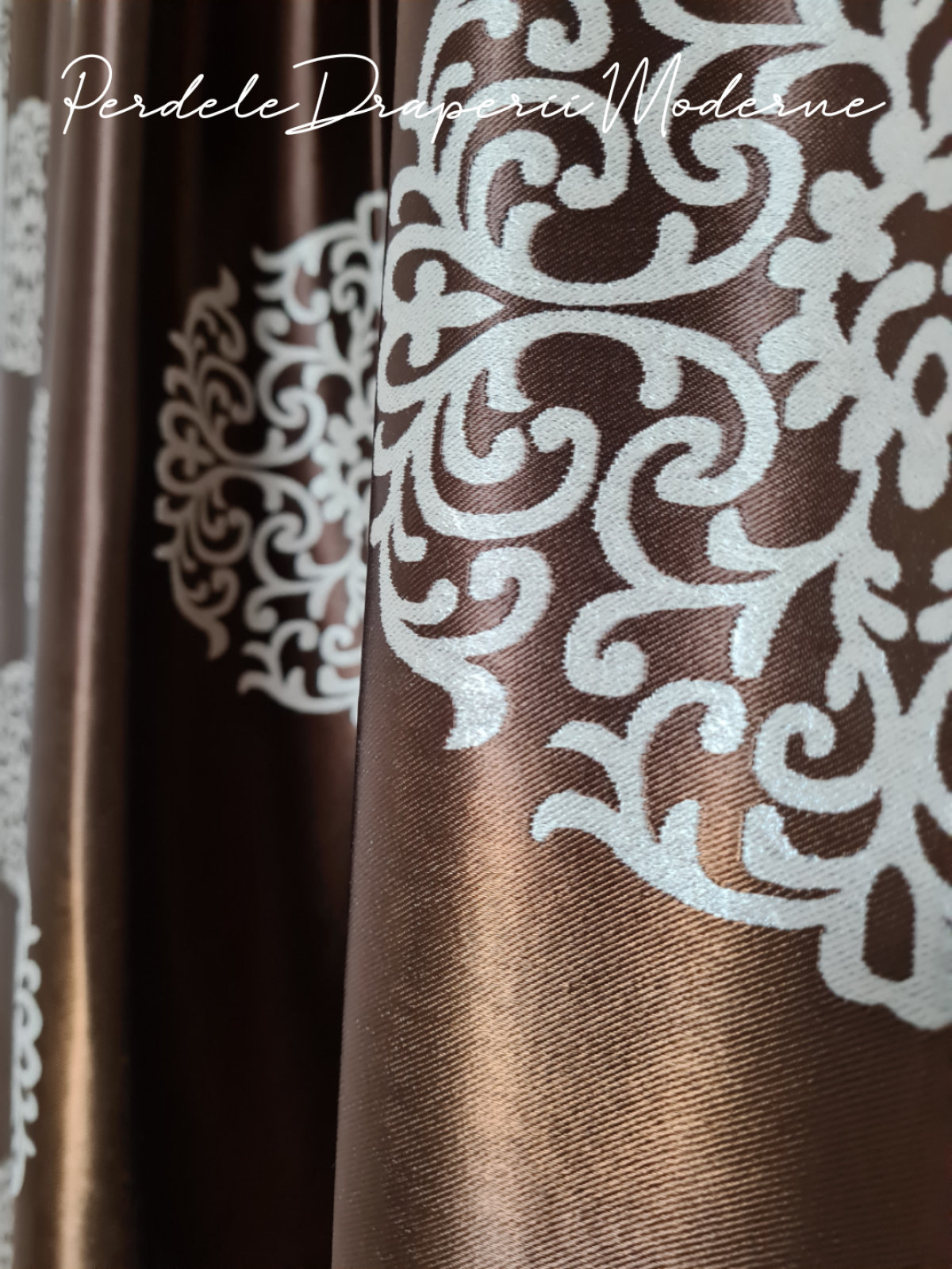 Draperie Blackout,maro/crem,cercuri mari imagine 3     