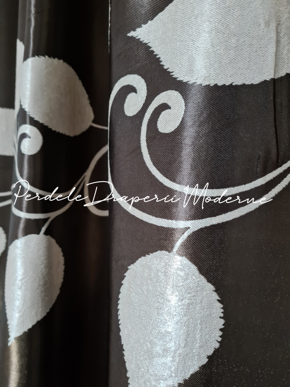 Draperie Blackout maro,frunze crem imagine 3     
