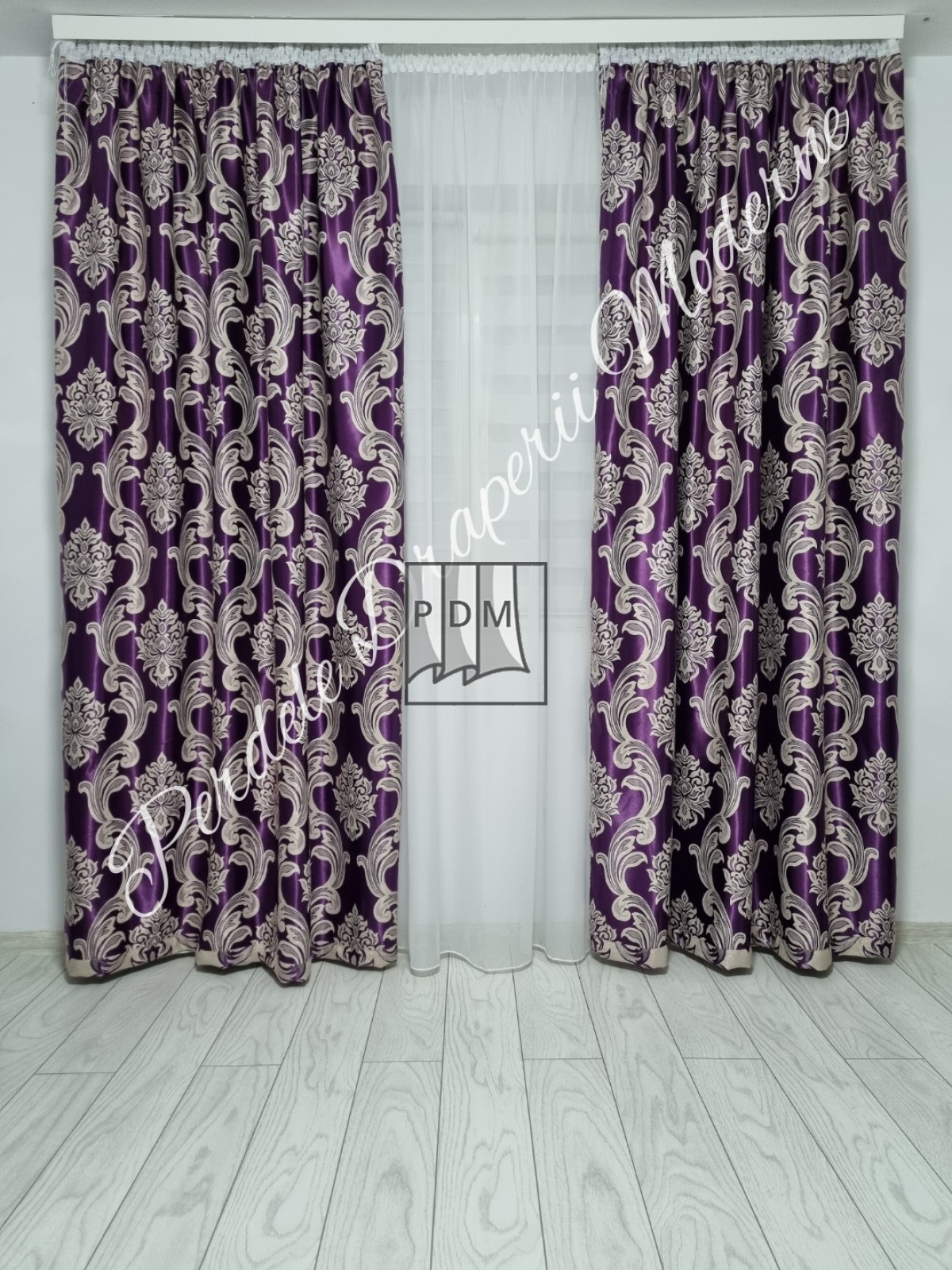 poze Draperie Blackout,model baroc,mov