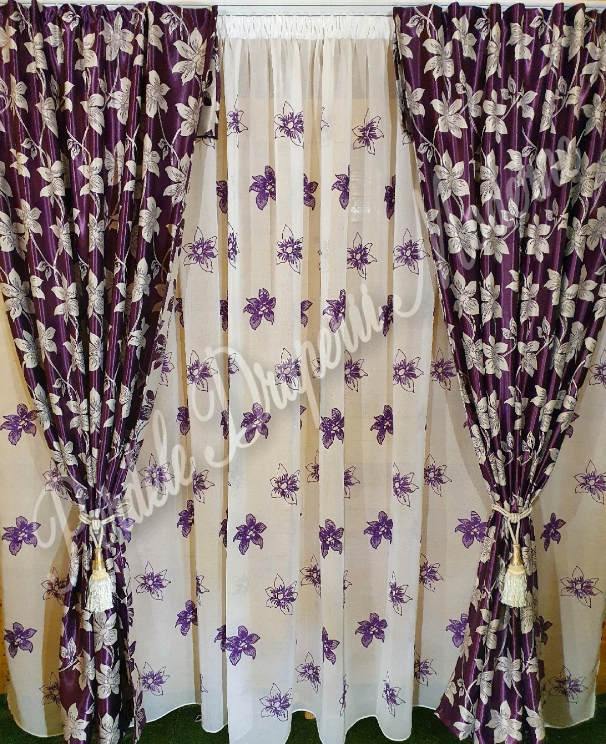 Draperie Blackout,mov/crem,flori mari imagine 3     
