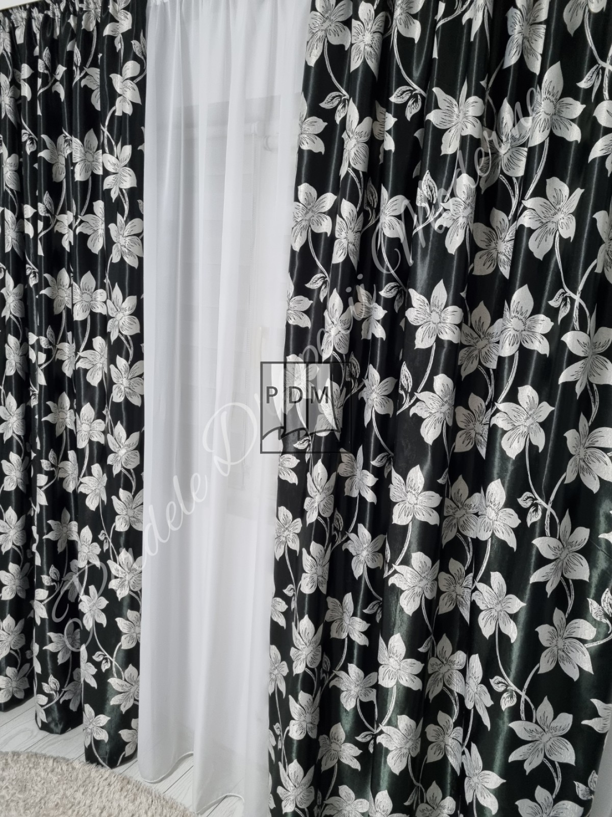 Draperie Blackout,negru/gri,flori imagine 4
