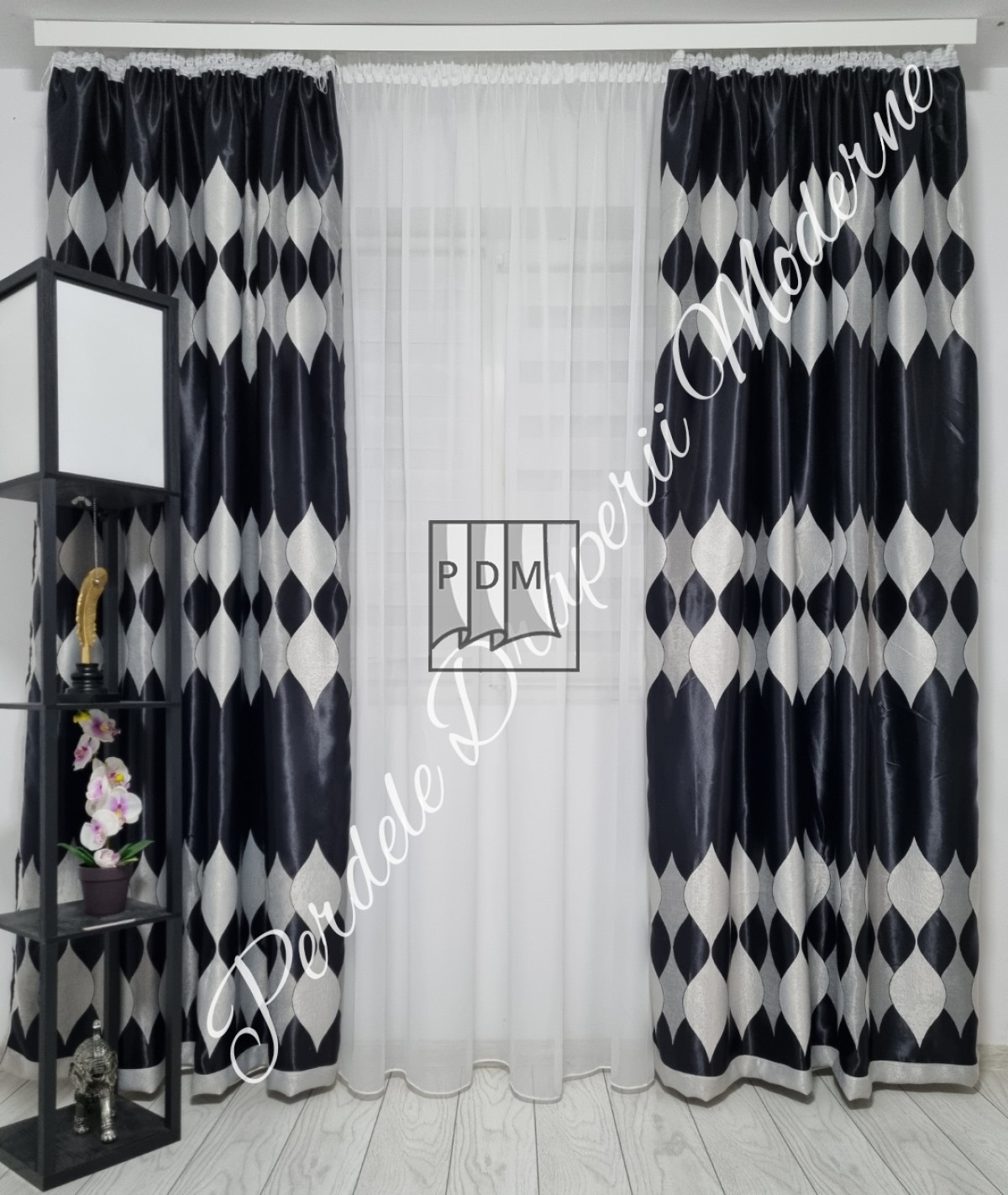 poze Draperie Blackout,negru/gri,romburi