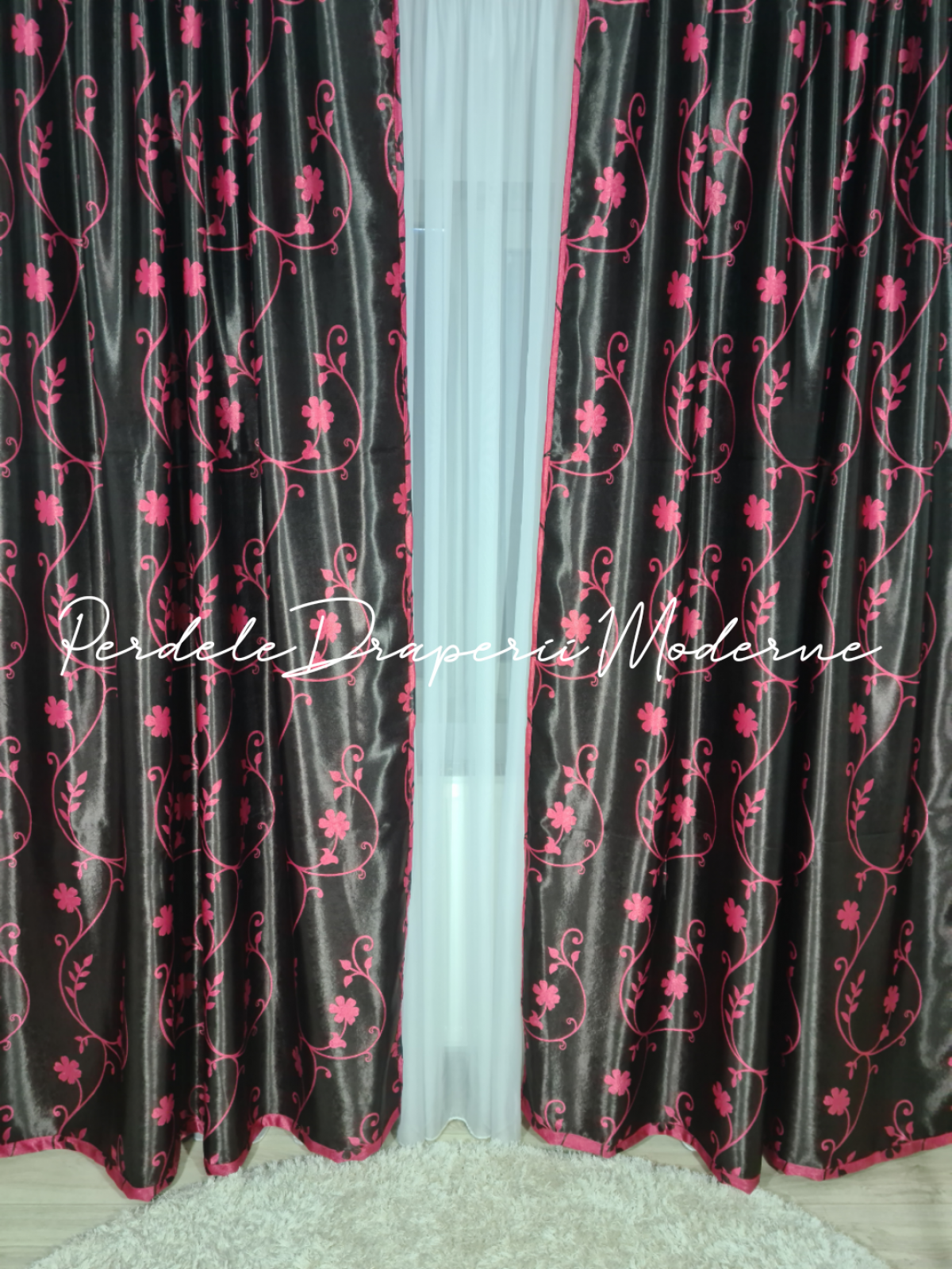 poze Draperie Blackout,negru/rosu