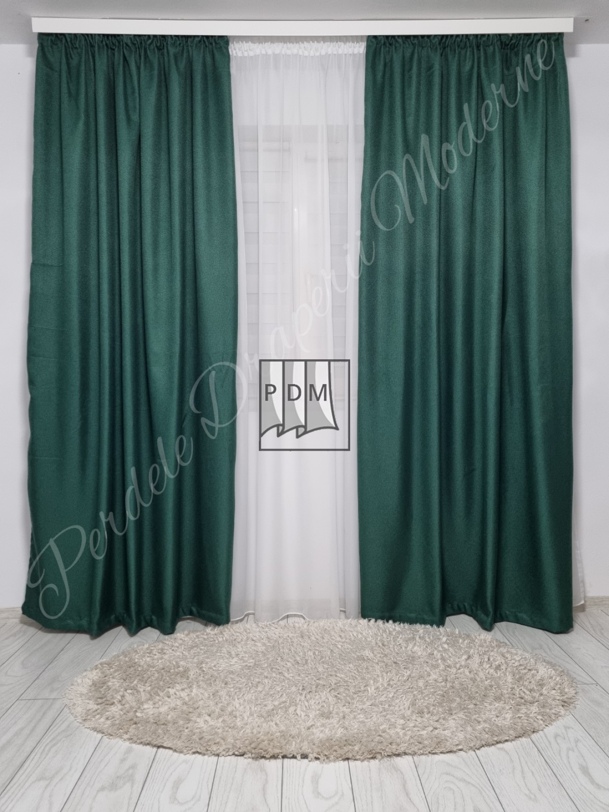 poze Draperie in blackout,verde smarald