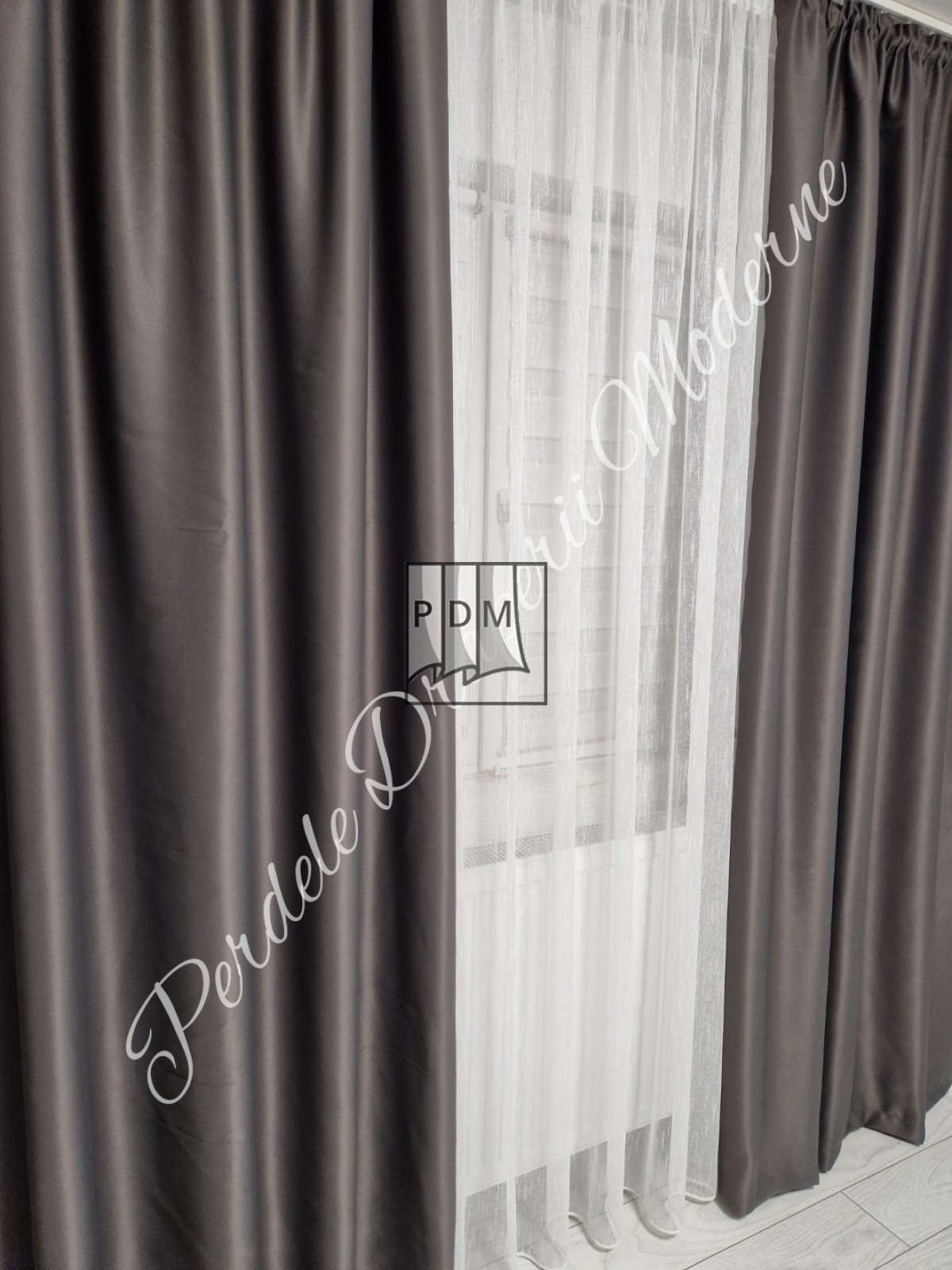 Draperie saten blackout imagine 3     