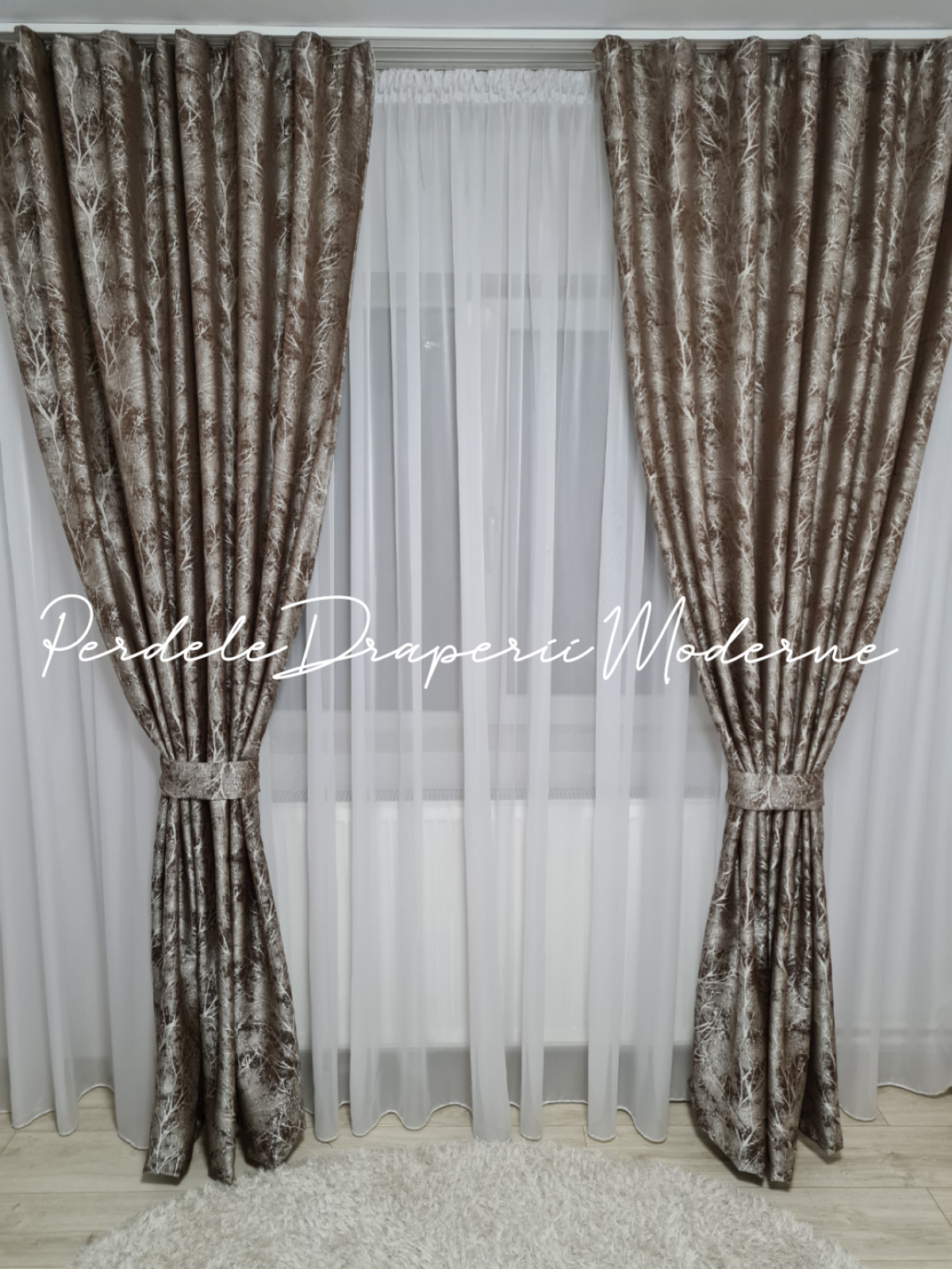 Draperie saten,maro,crenguțe bej imagine 2