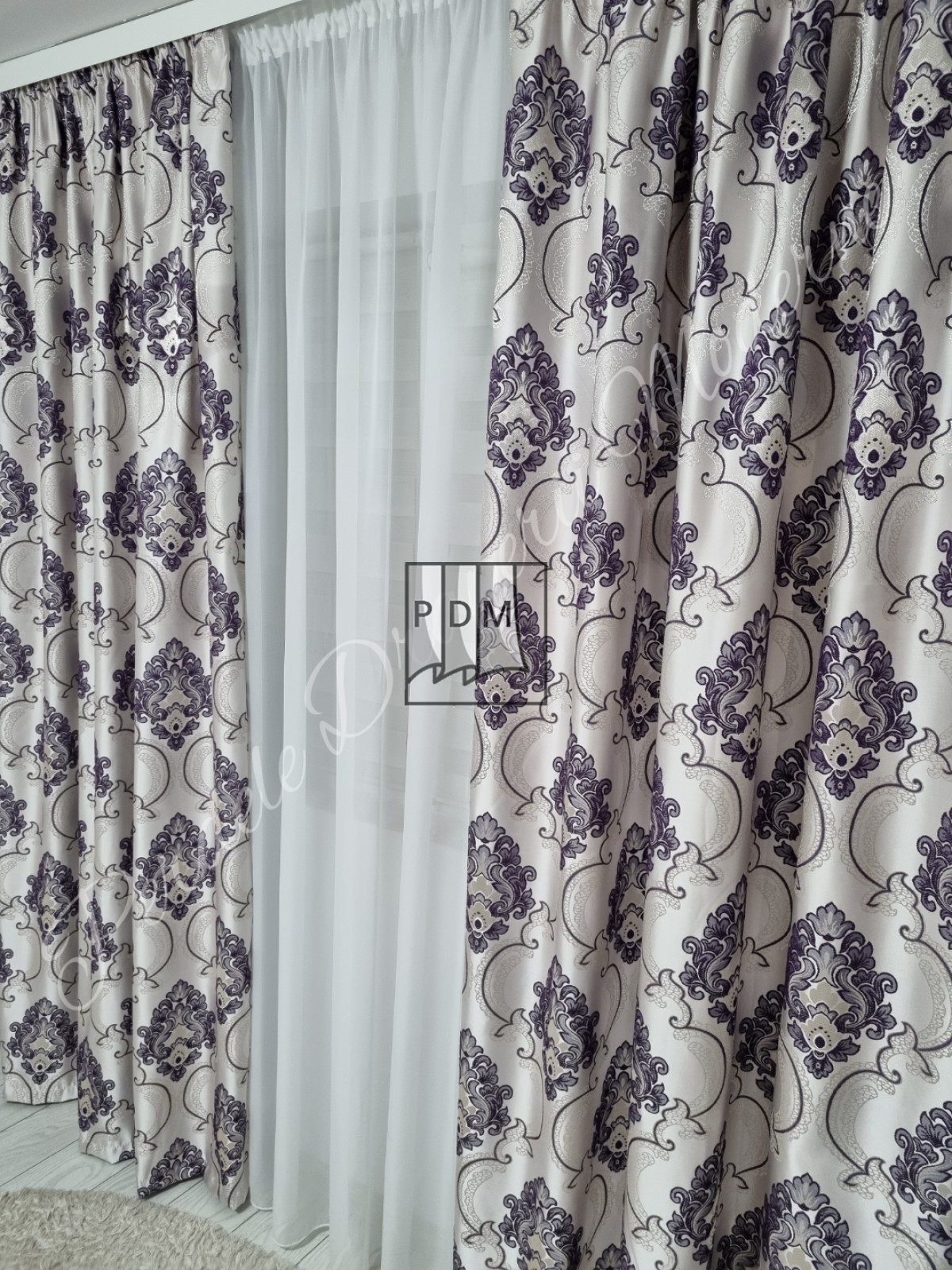 Draperie saten,model baroc,mov imagine 2