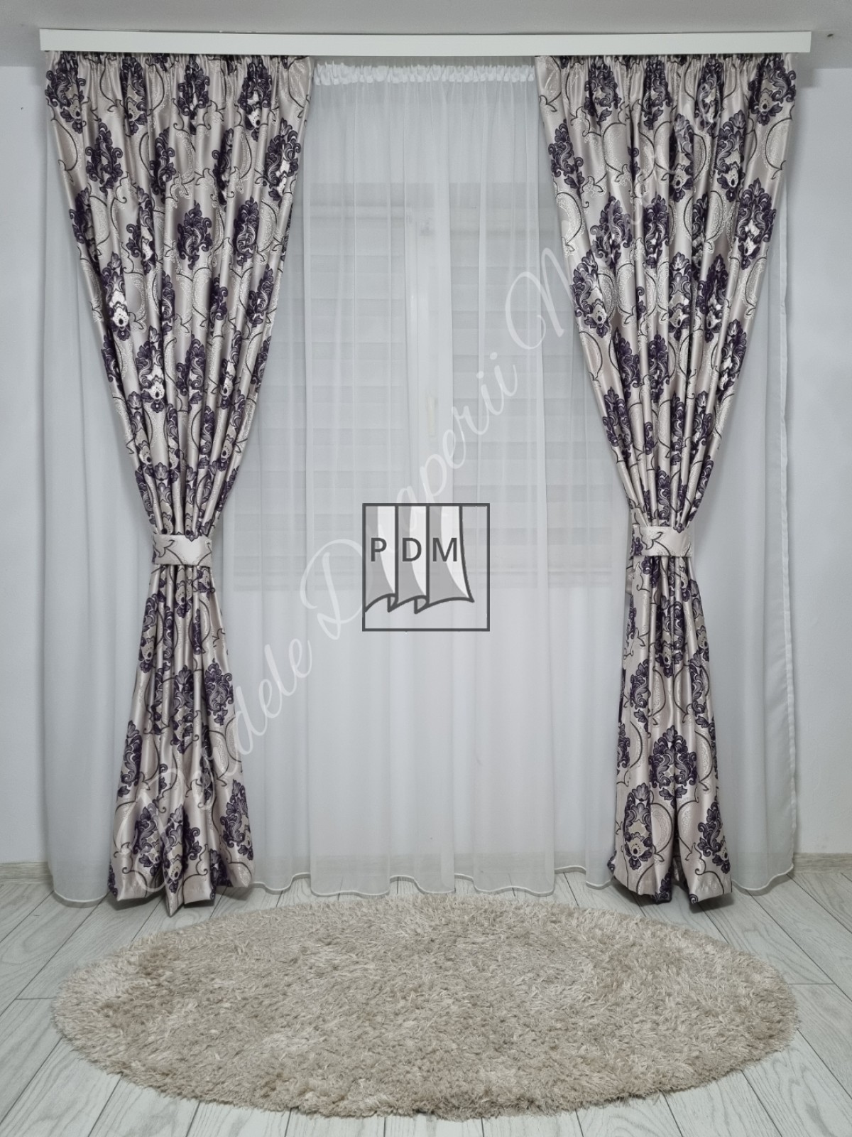 Draperie saten,model baroc,mov imagine 3     
