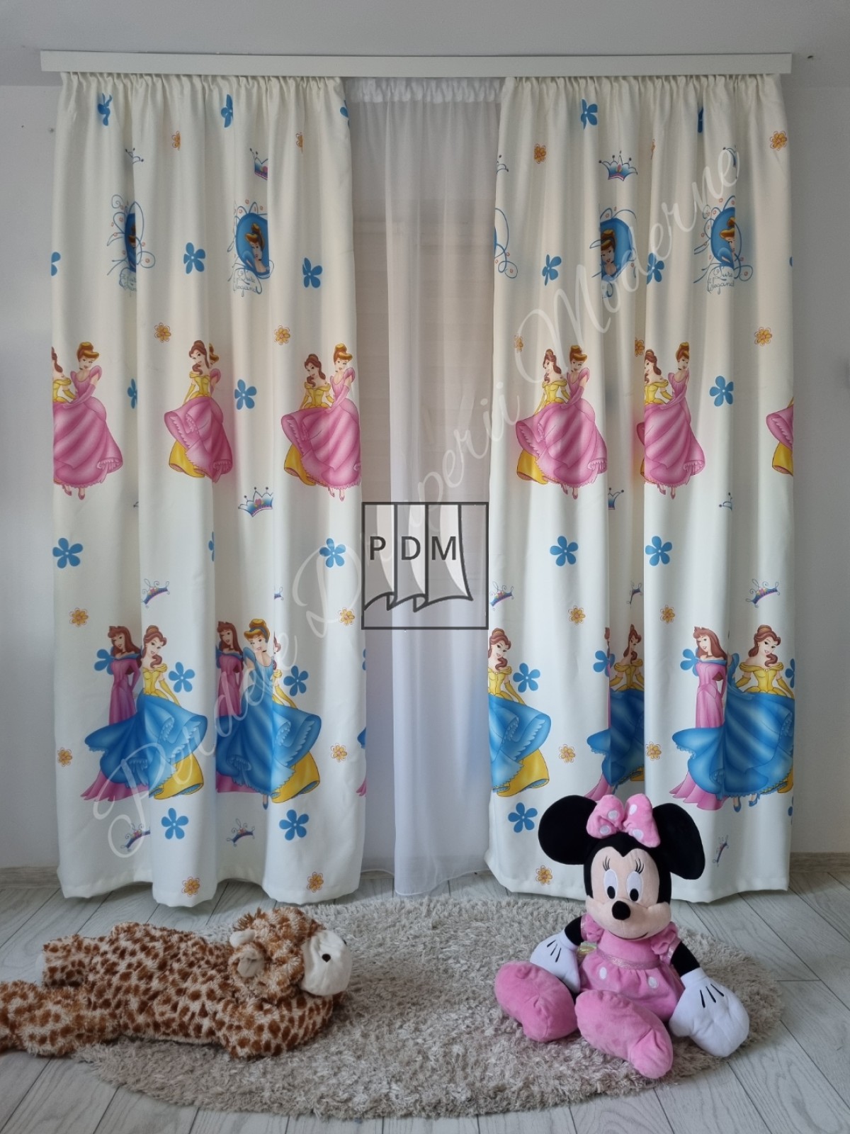 poze Draperie saten,printese