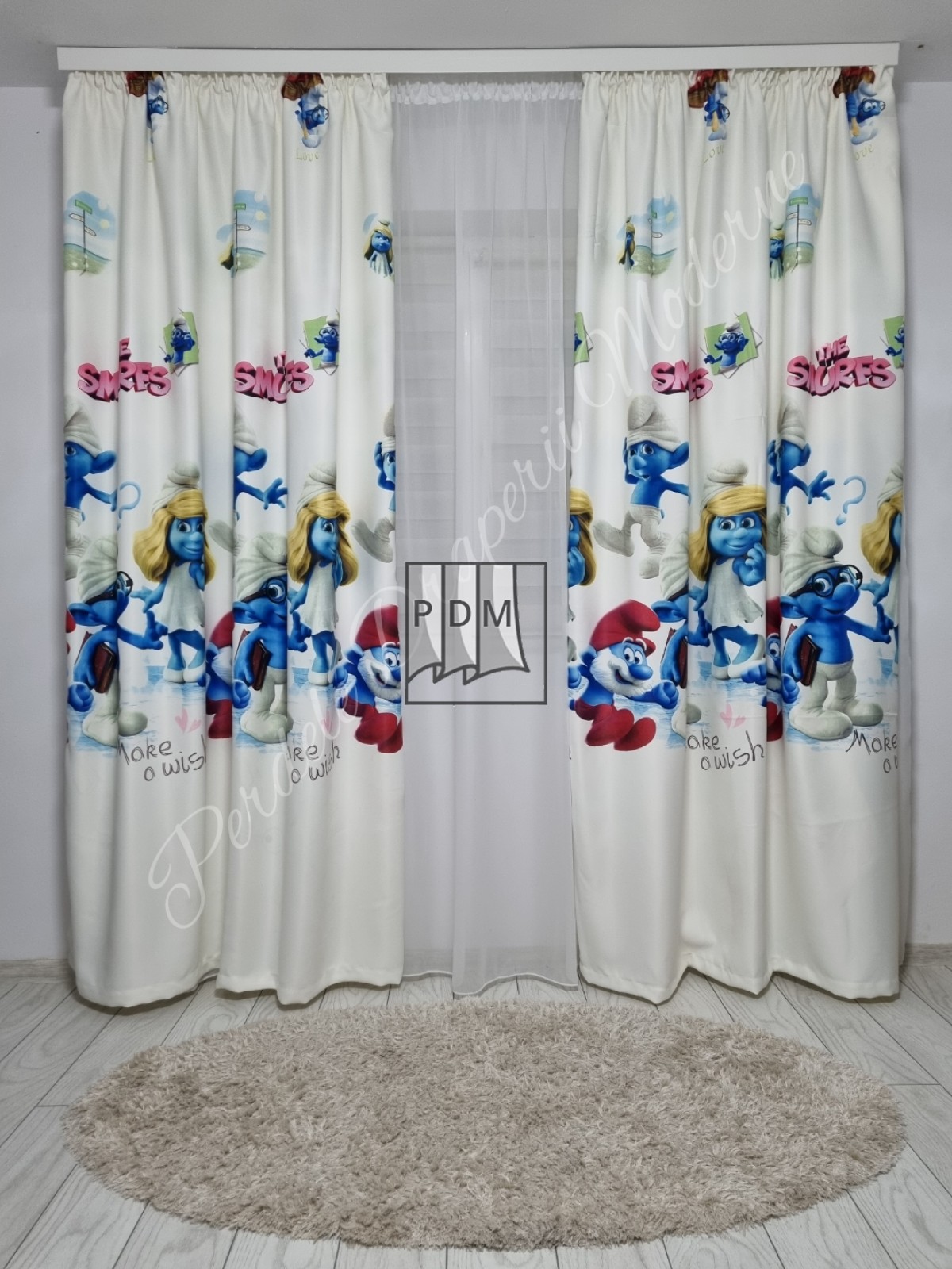 poze Draperie saten,strumfi