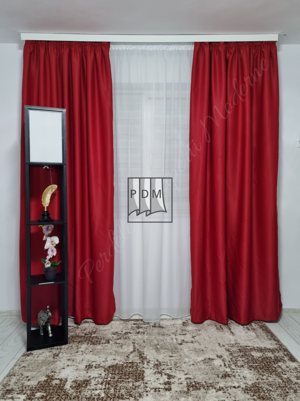 poze Draperie Blackout,rosu
