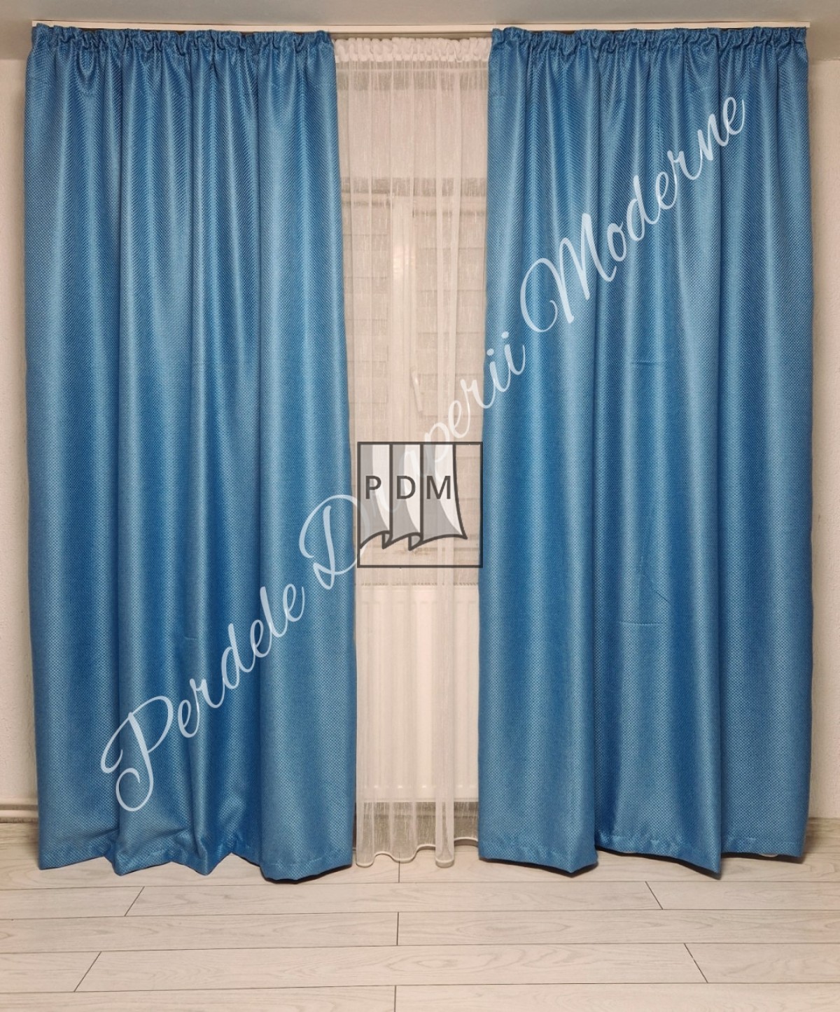 poze Draperie tip sac, turcoaz