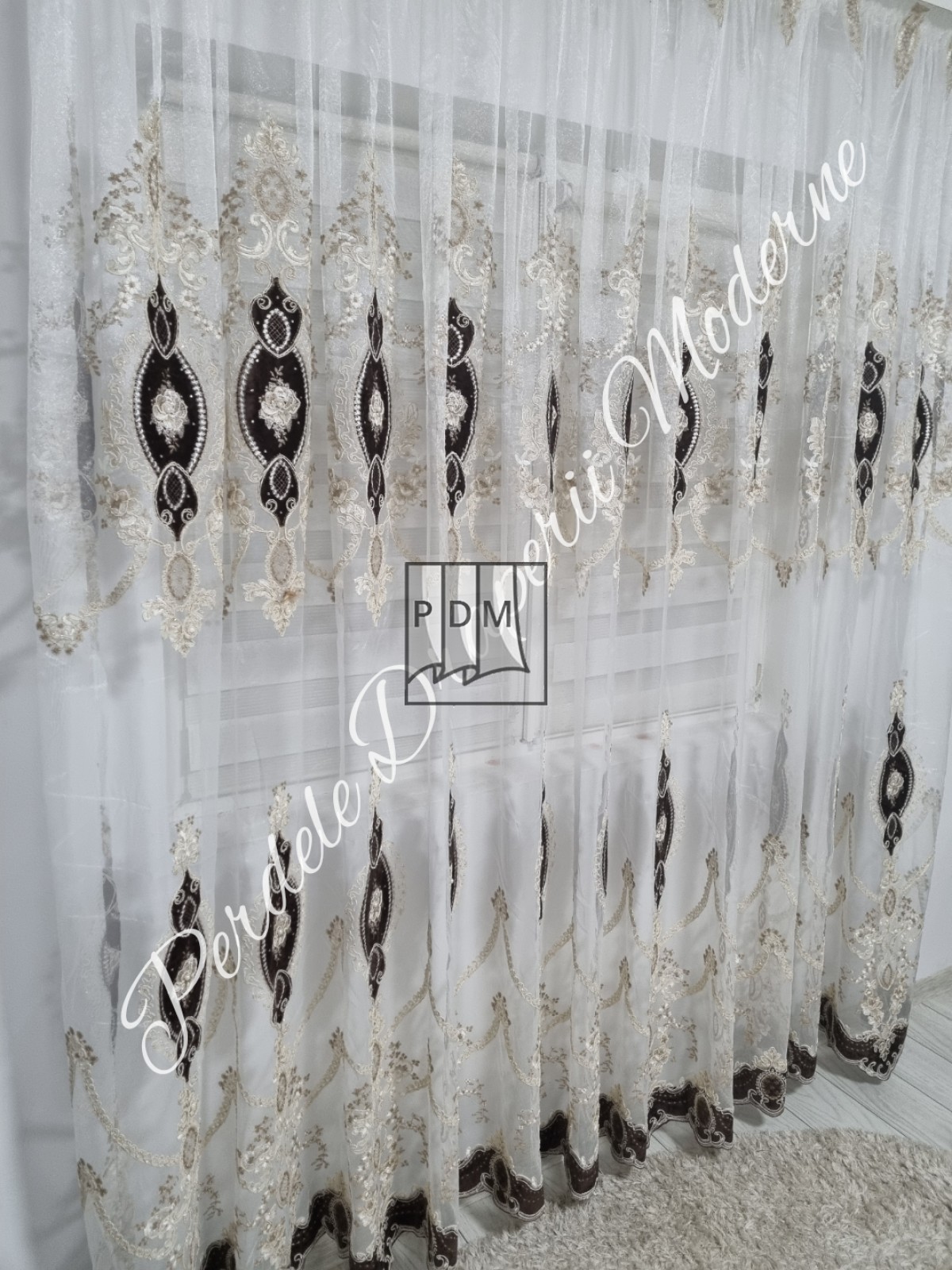 Perdea gama lux,tulle/catifea/perle,maro wenge imagine 4