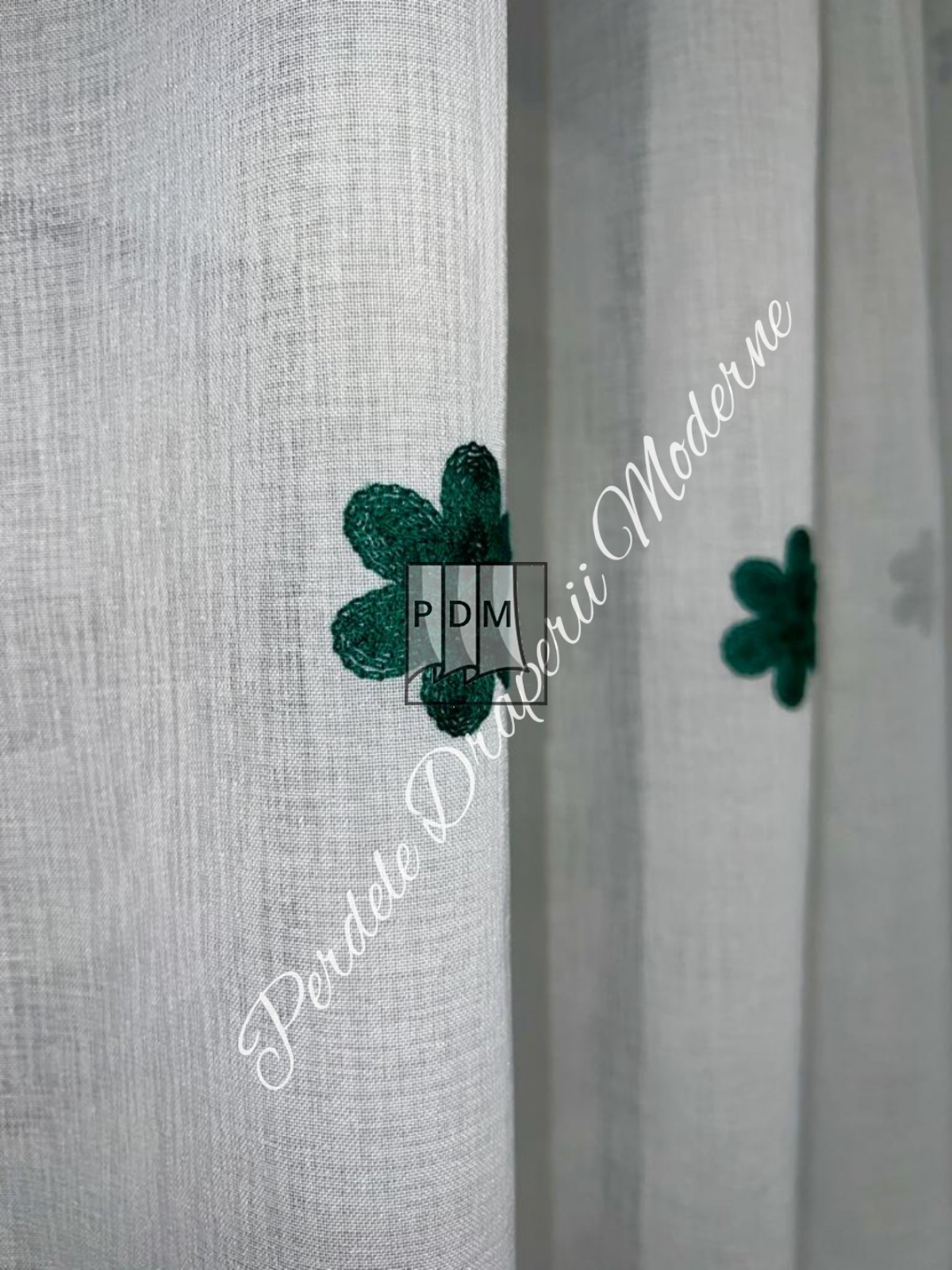 Perdea tip in brodat, ivory/verde imagine 4
