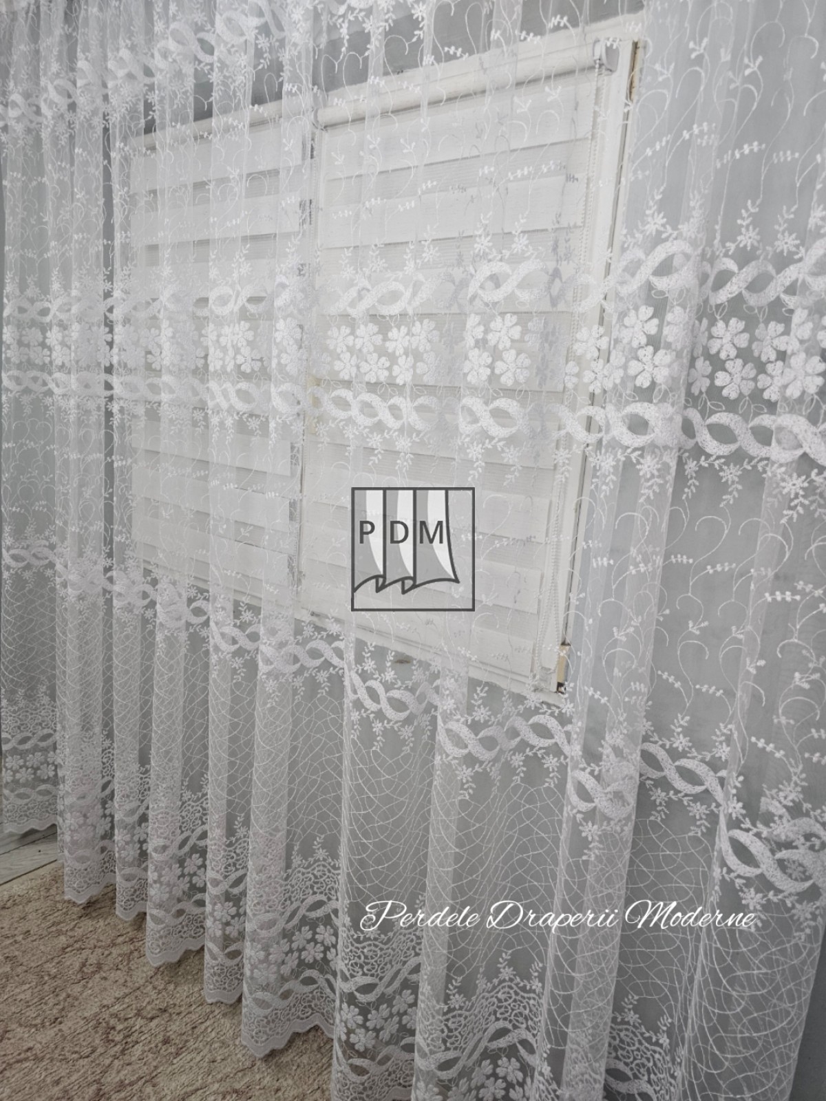 Perdea tulle brodat, alb imagine 2