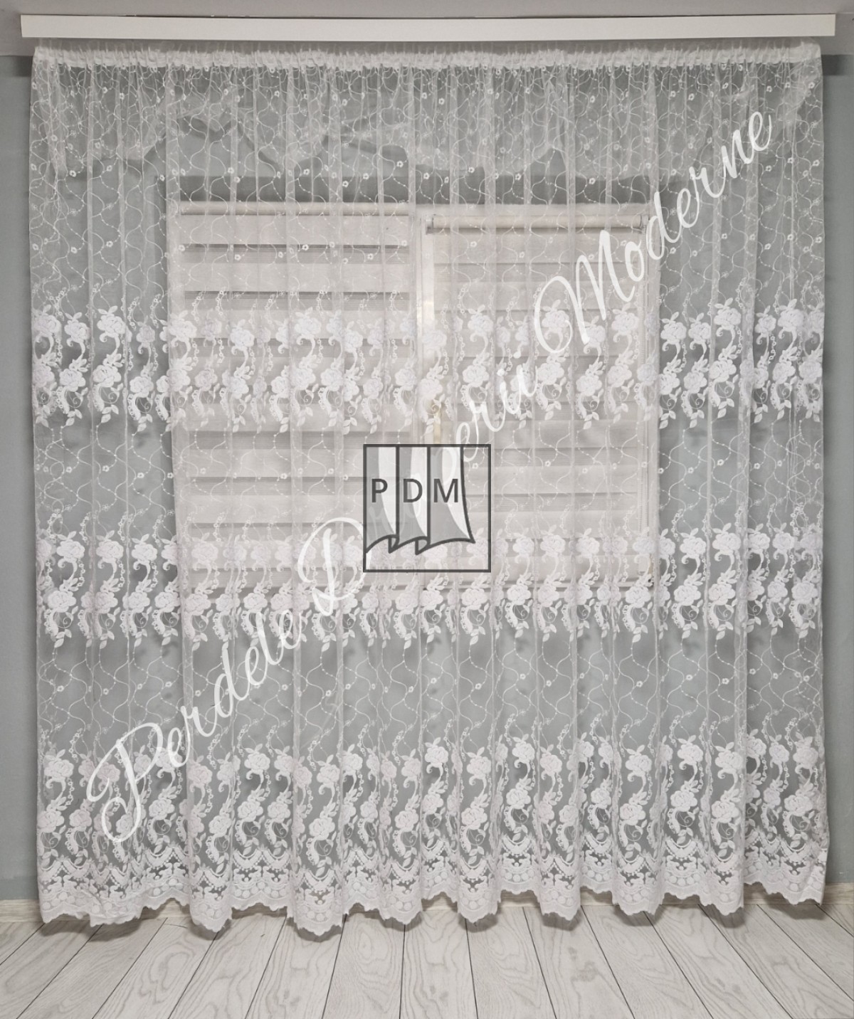 poze Perdea tulle brodat, alb