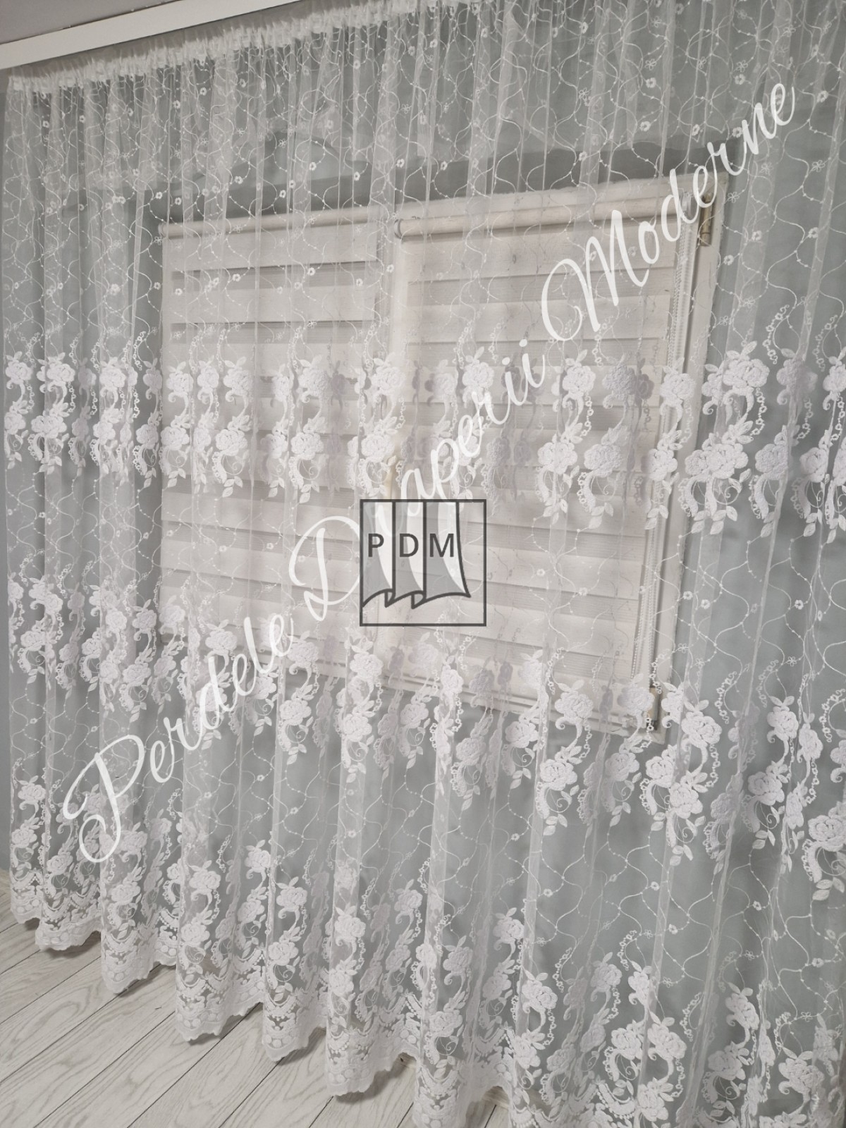 Perdea tulle brodat, alb imagine 2