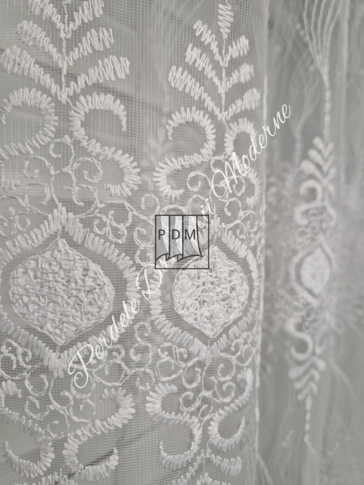 Perdea tulle brodat, alb imagine 4