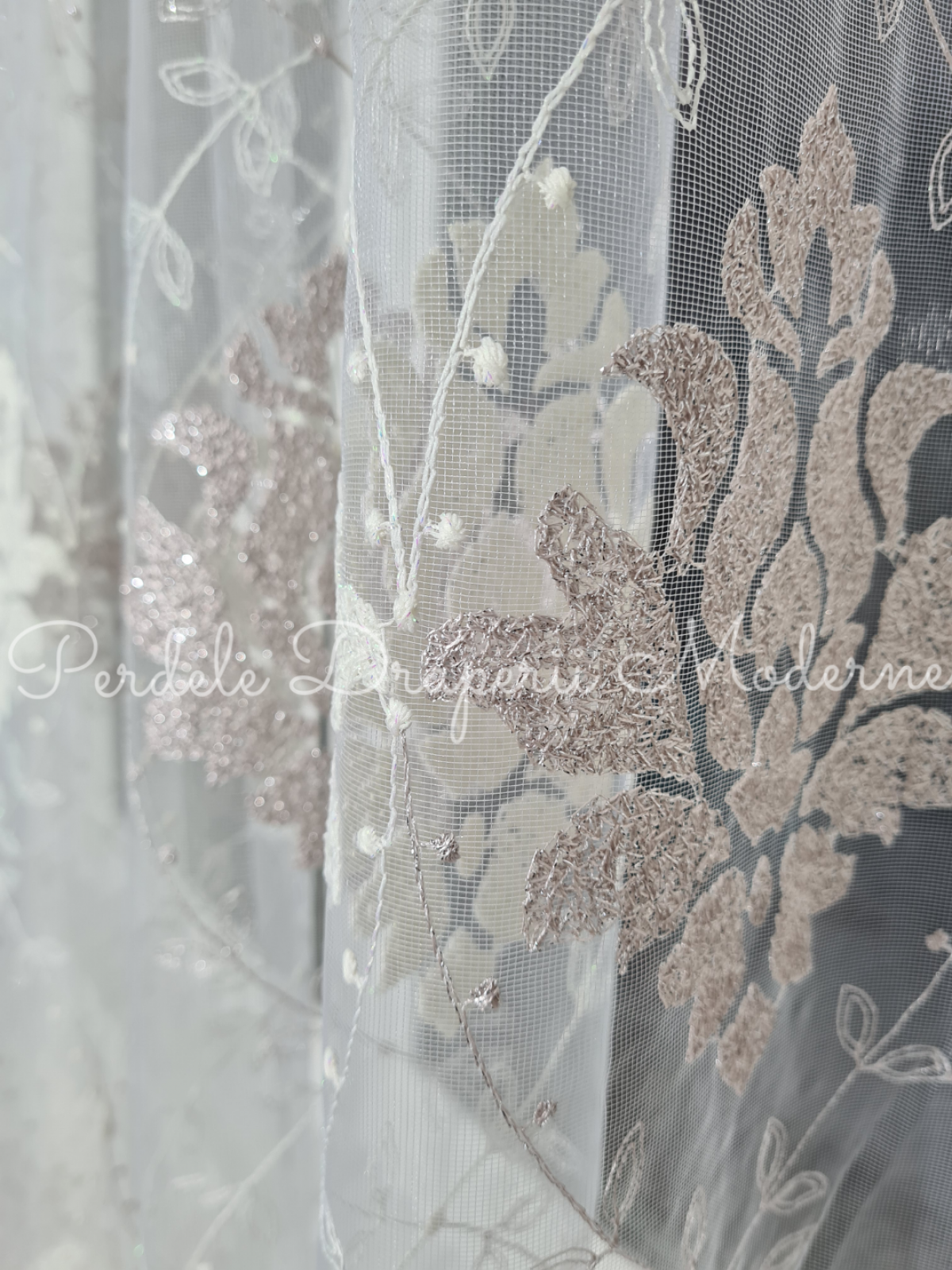 Perdea tulle brodat, baroc,roz pal imagine 3     