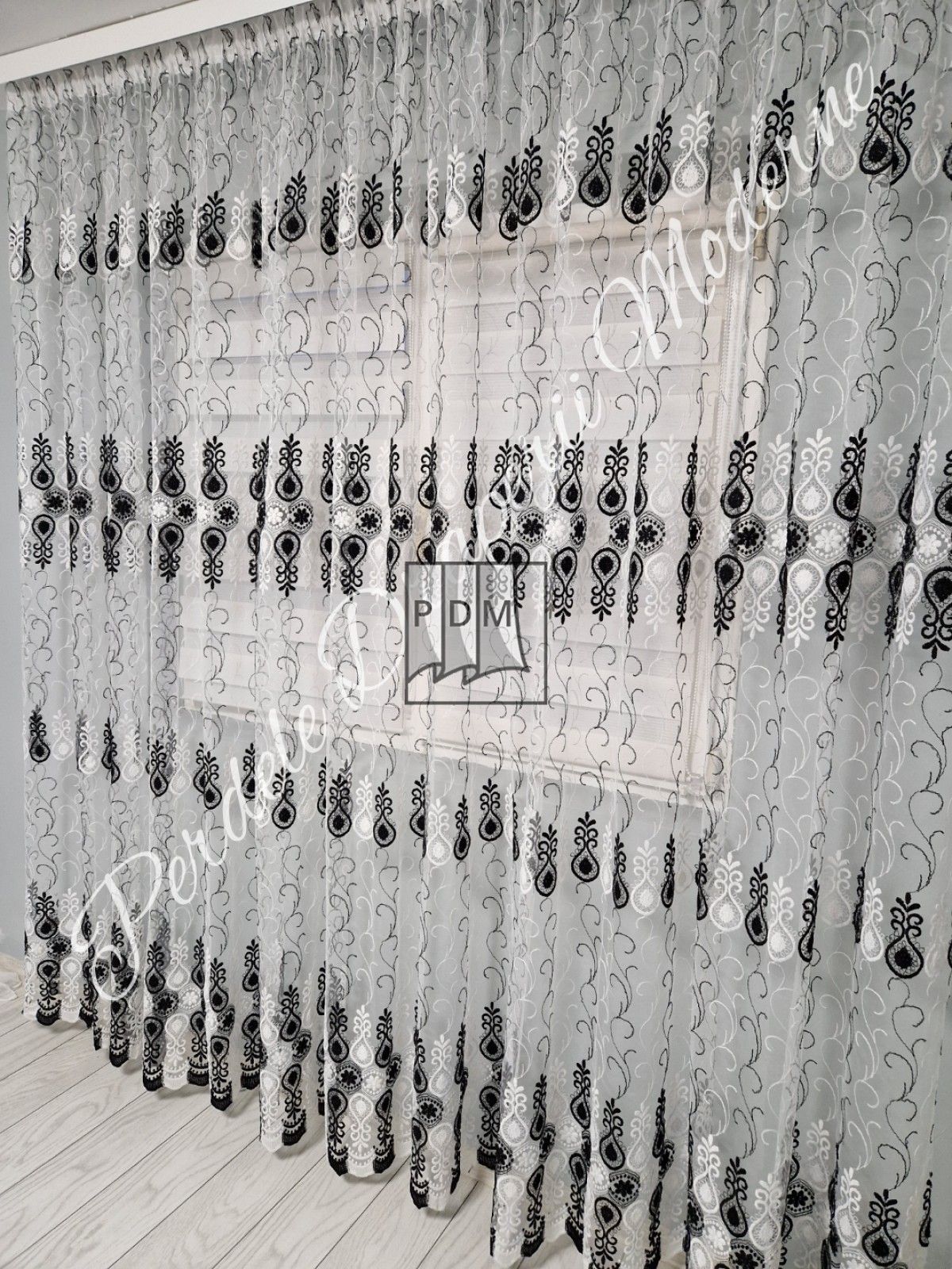 Perdea tulle brodat,alb/negru imagine 2