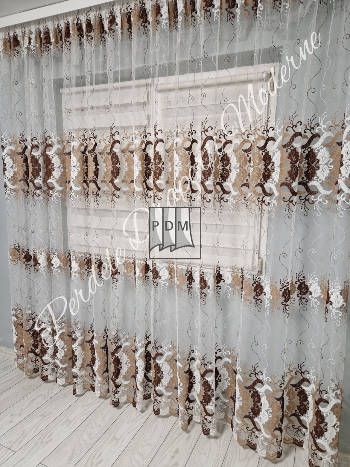 Perdea tulle brodat imagine 2