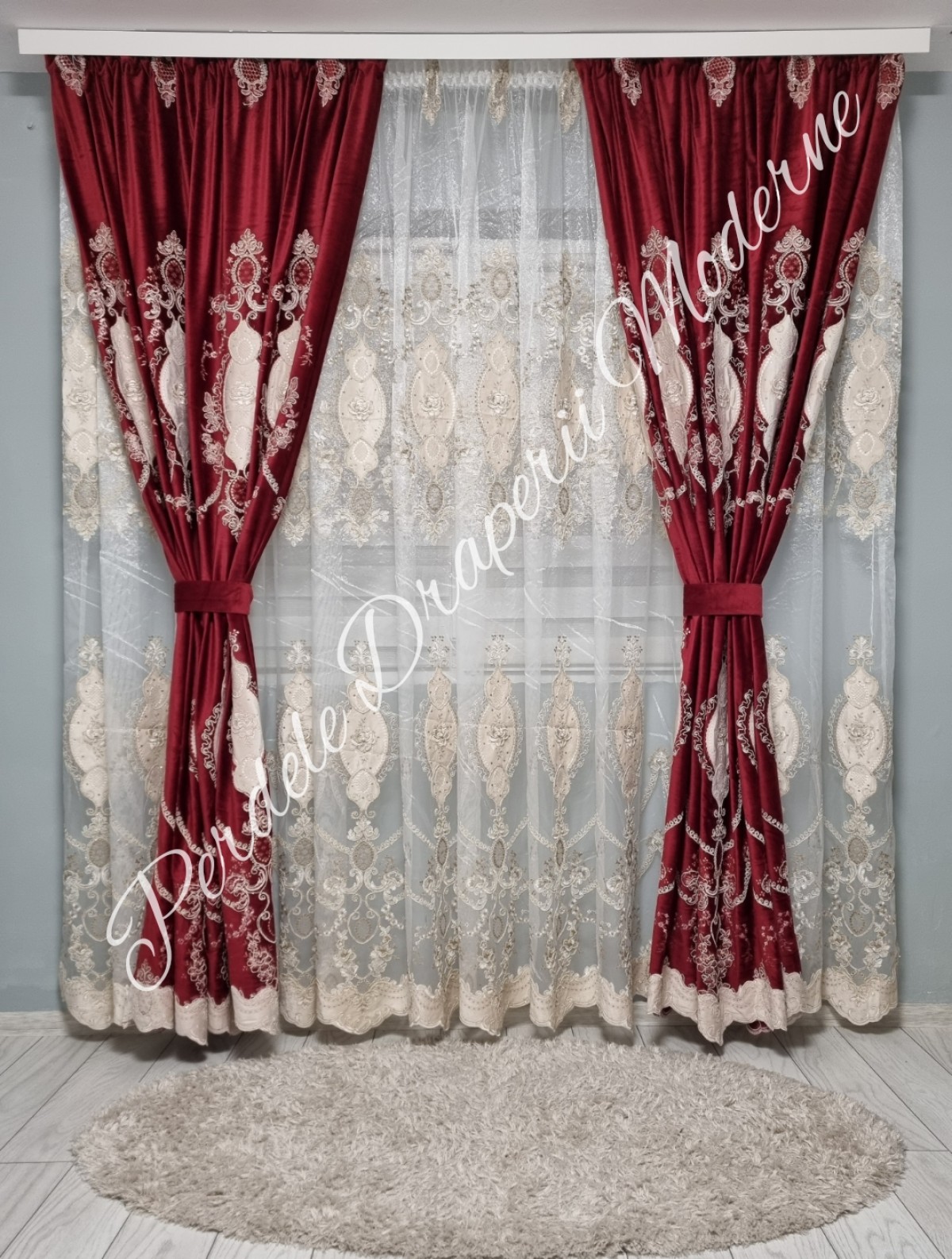 poze Set baroc,catifea/perle,gama lux grena/bej