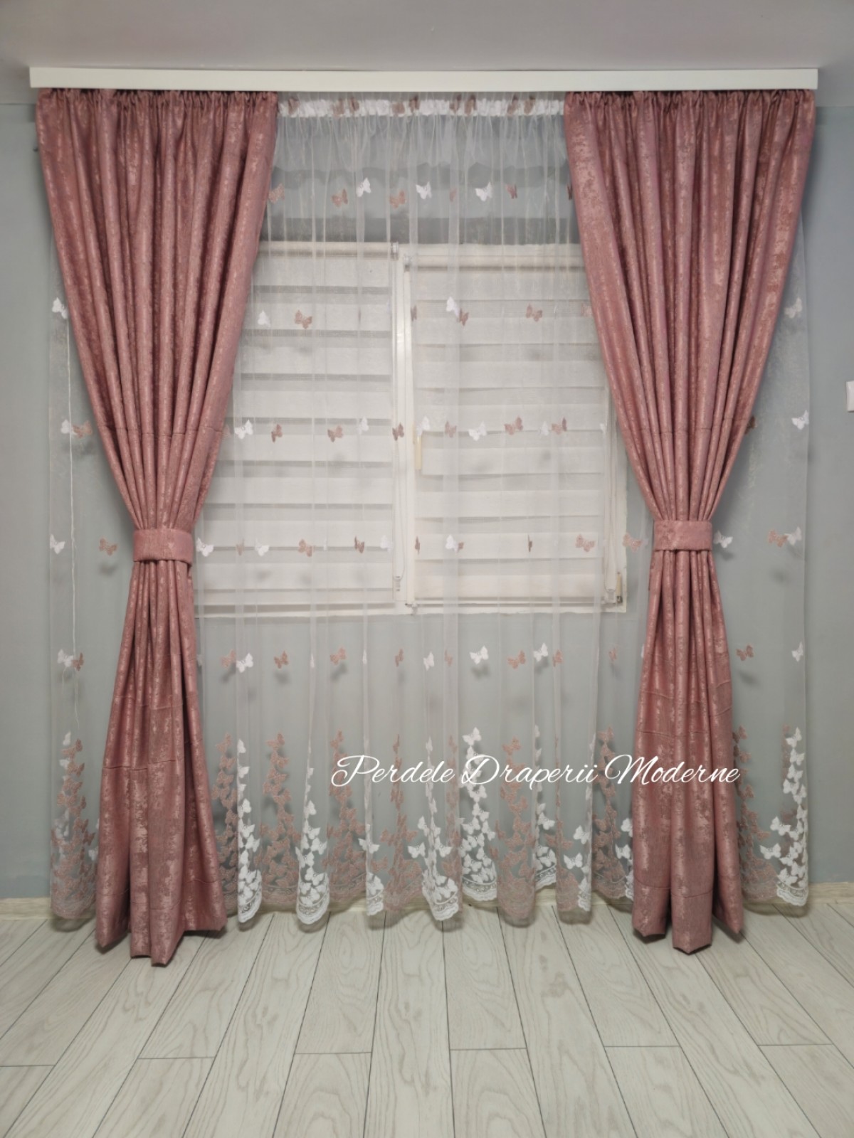 poze Set fluturi roz, tulle